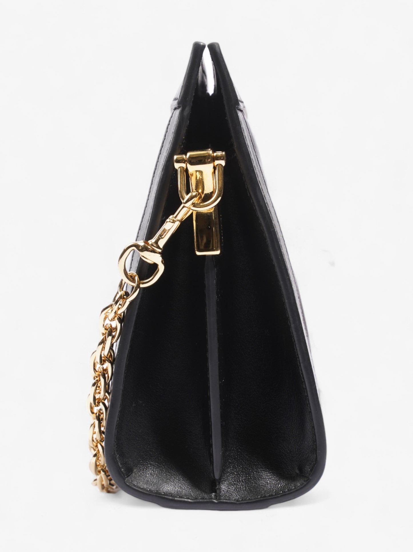 Gucci GG Shoulder Bag Black Matelasse Leather Small