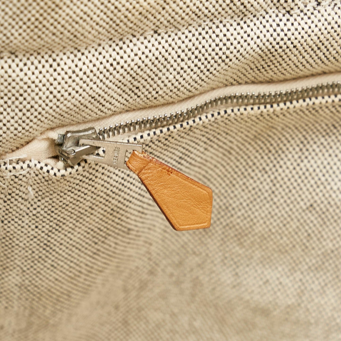 Luxury Hermes Fourre Tout MM (SHG-27644)