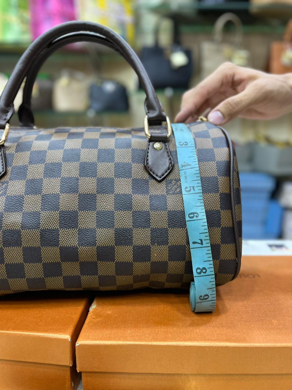 Louis Vuitton Duffel Bag - Premium Travel Companion (Brown/Black)