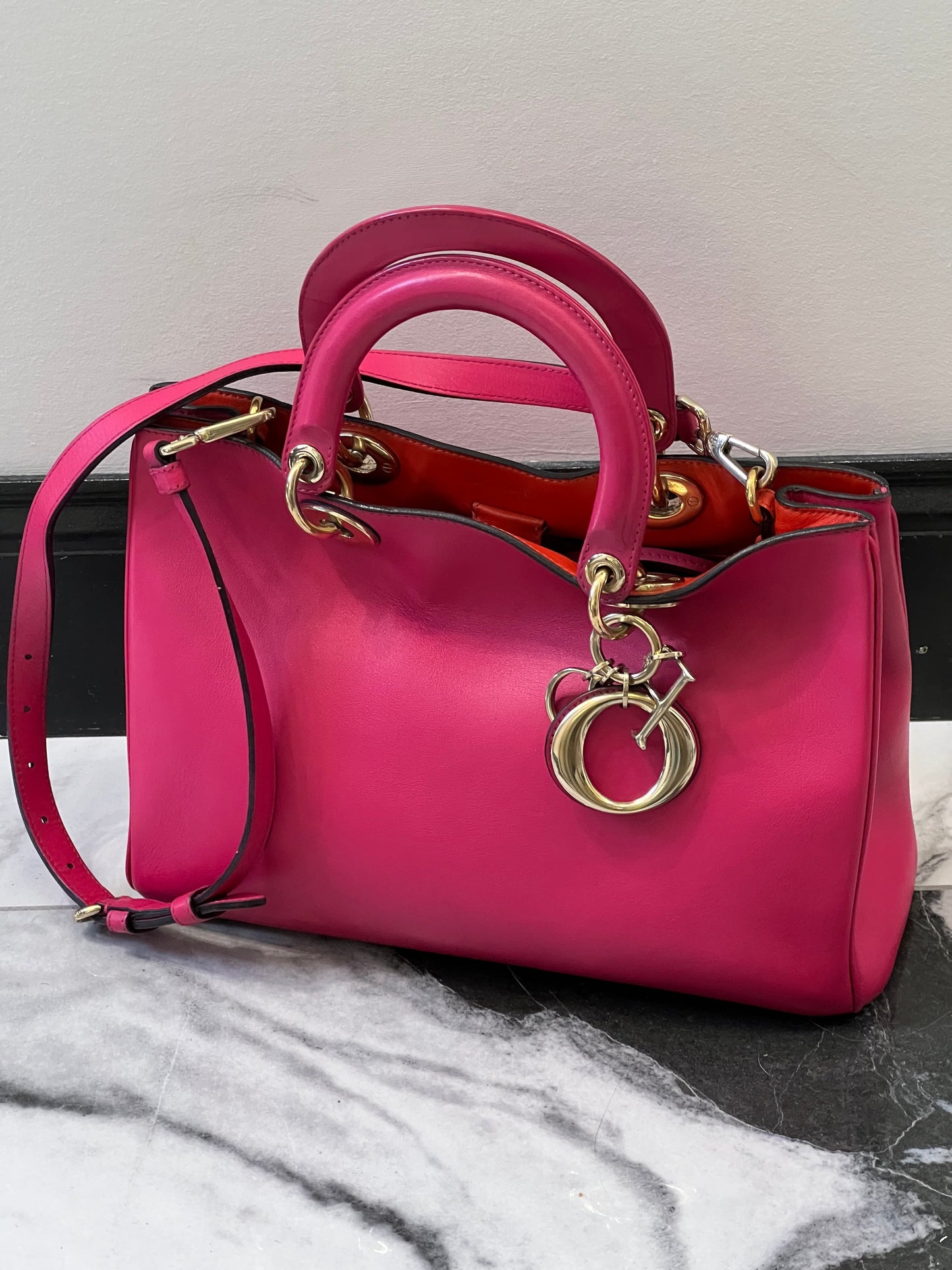 DIOR Smooth Calfskin Large Diorissimo Tote Fuchsia