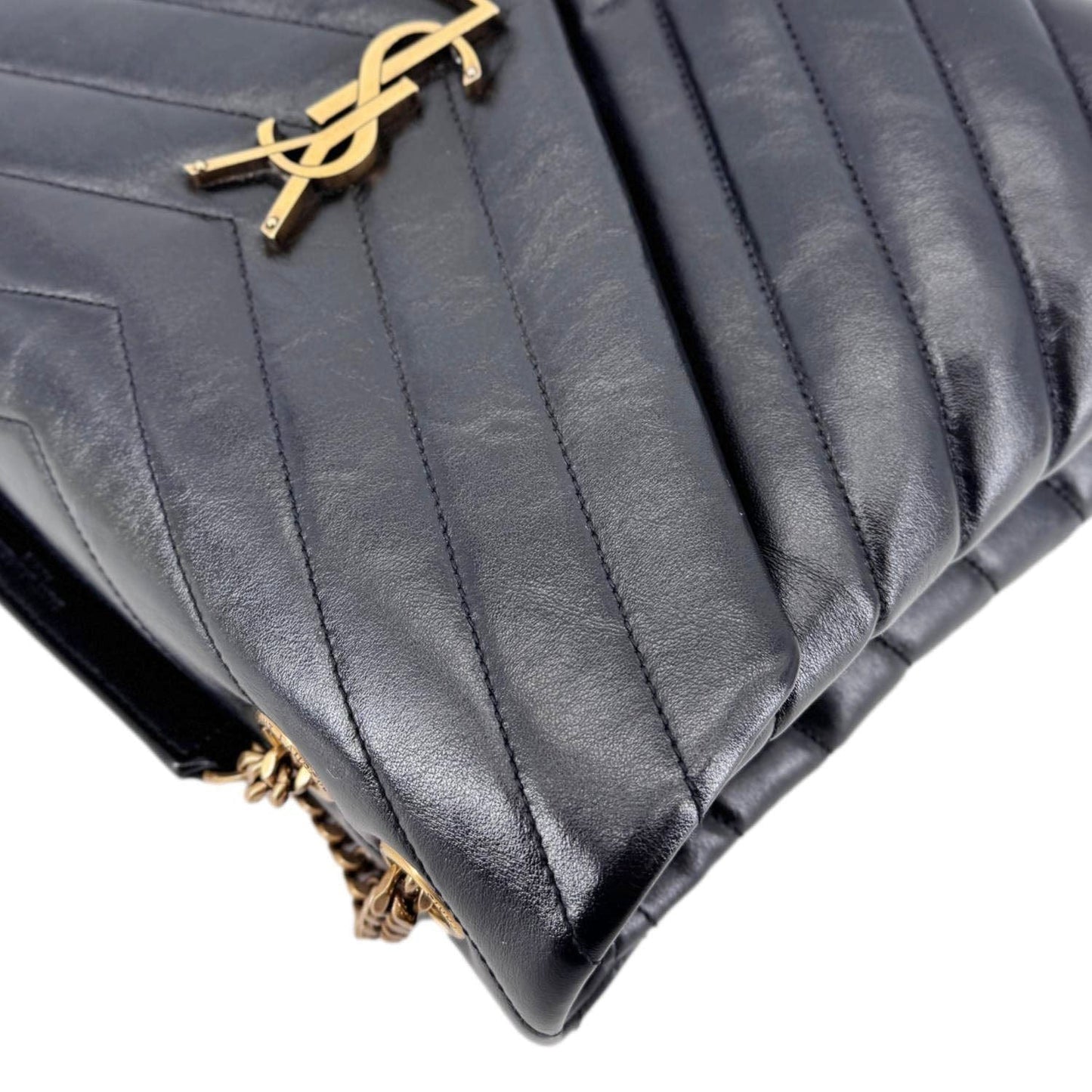 YVES SAINT LAURENT Loulou Large Matelasse Leather Chain  Shoulder Bag Black