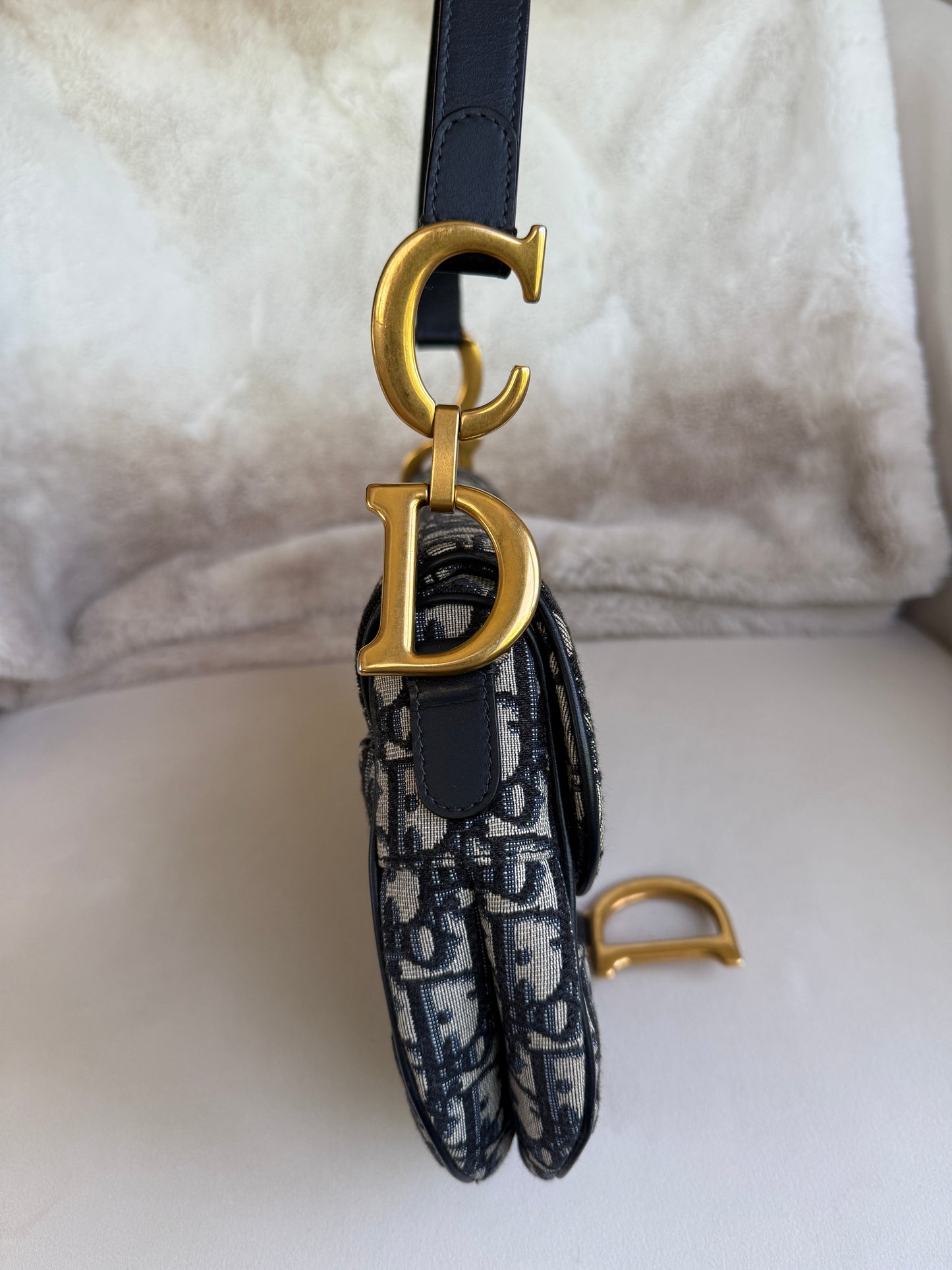 Christian Dior Classic Oblique Saddle Bag (Medium)