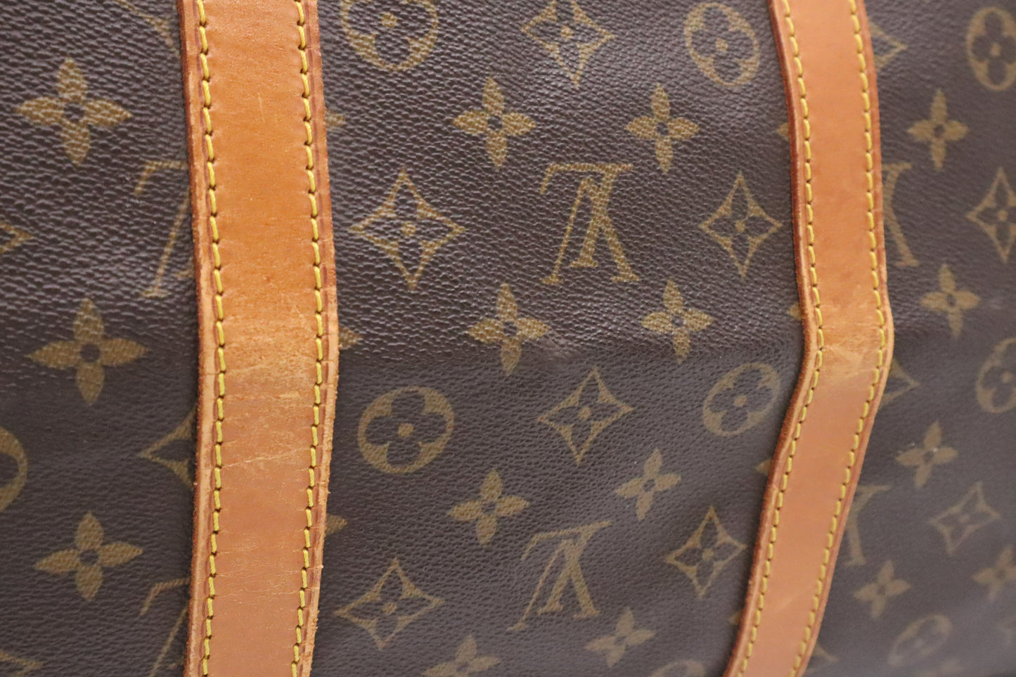 Louis Vuitton Keepall 55 Bandouliere in Monogram Canvas