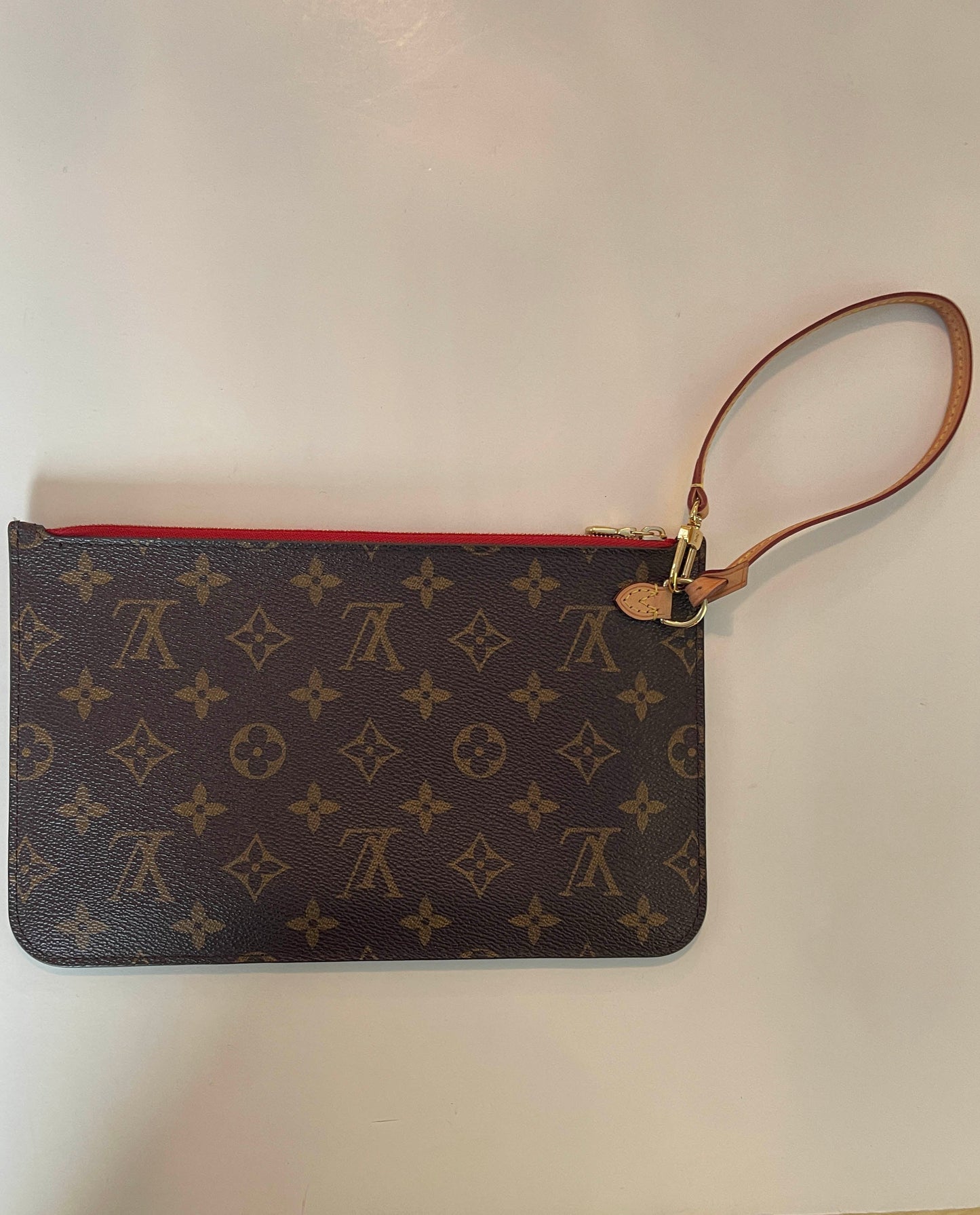 Louis Vuitton Monogram Neverfull Pochette Wristlet Bag
