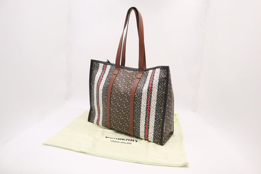 Burberry Tote in Monogram Canvas