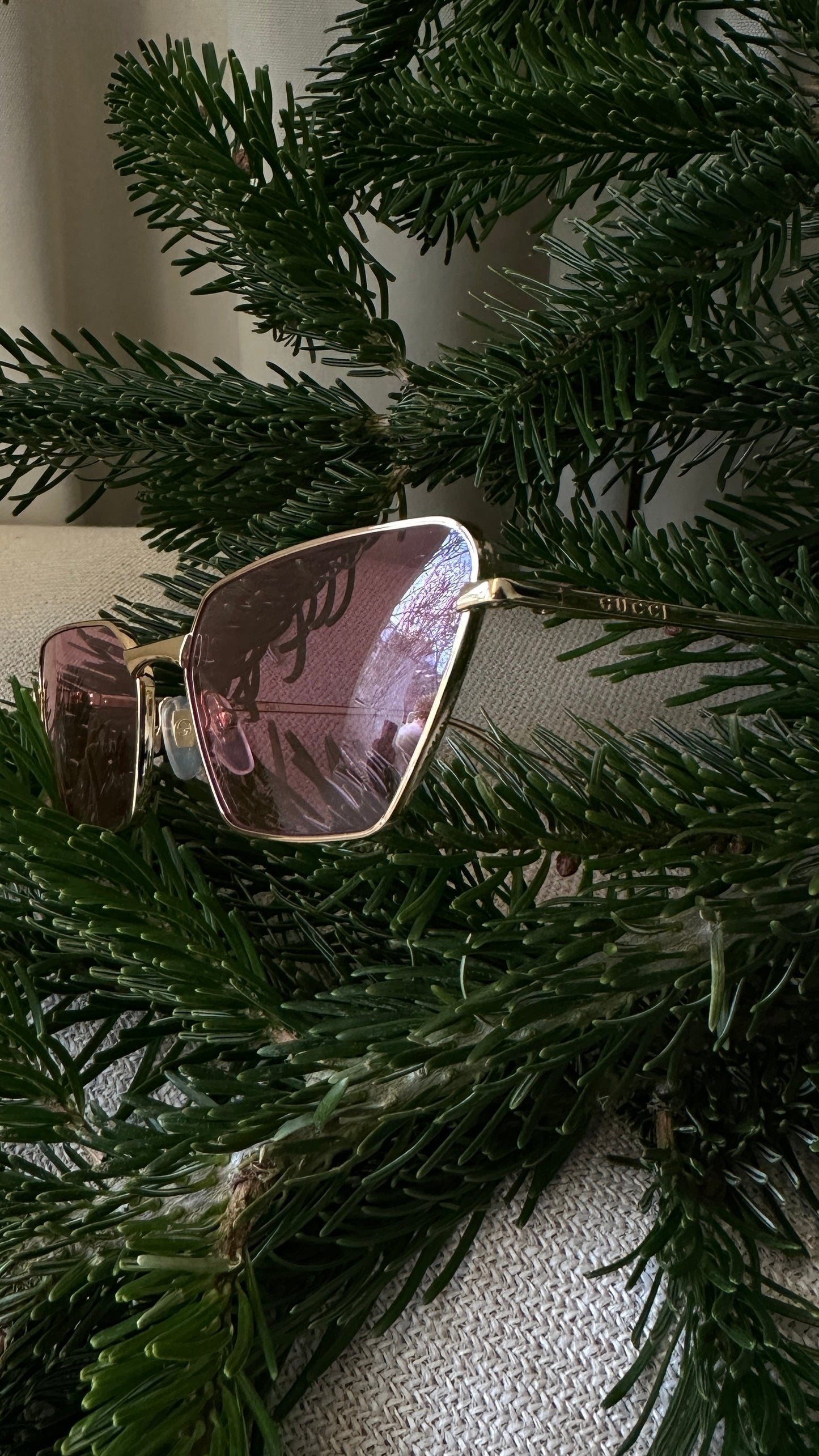 GUCCI Sunglasses Gold 0538S