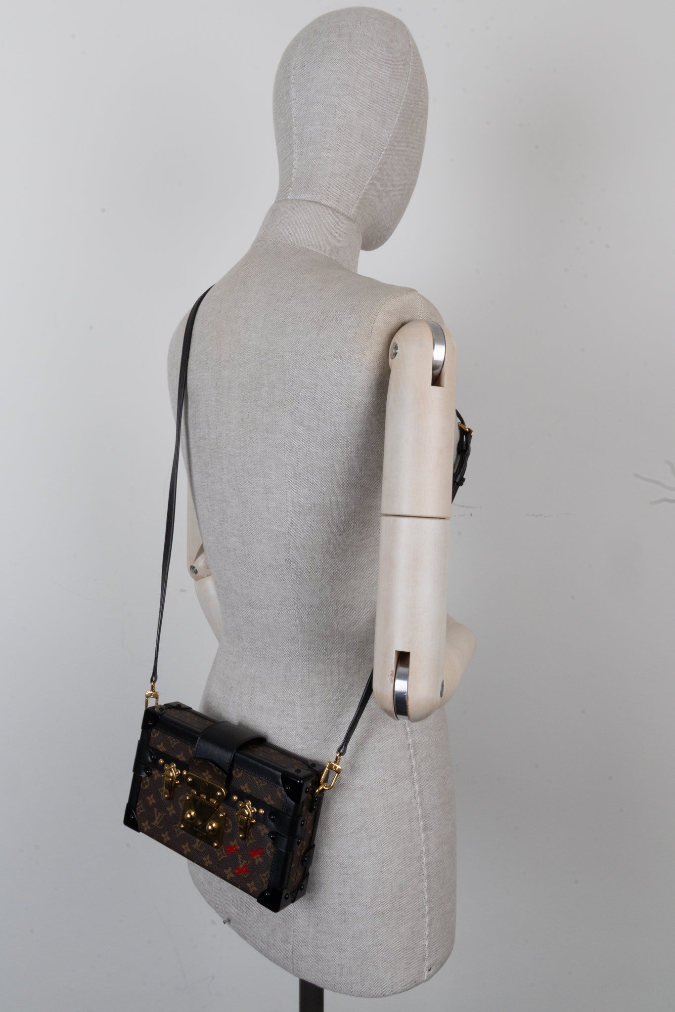 LOUIS VUITTON Petit Malle Trunk MNG