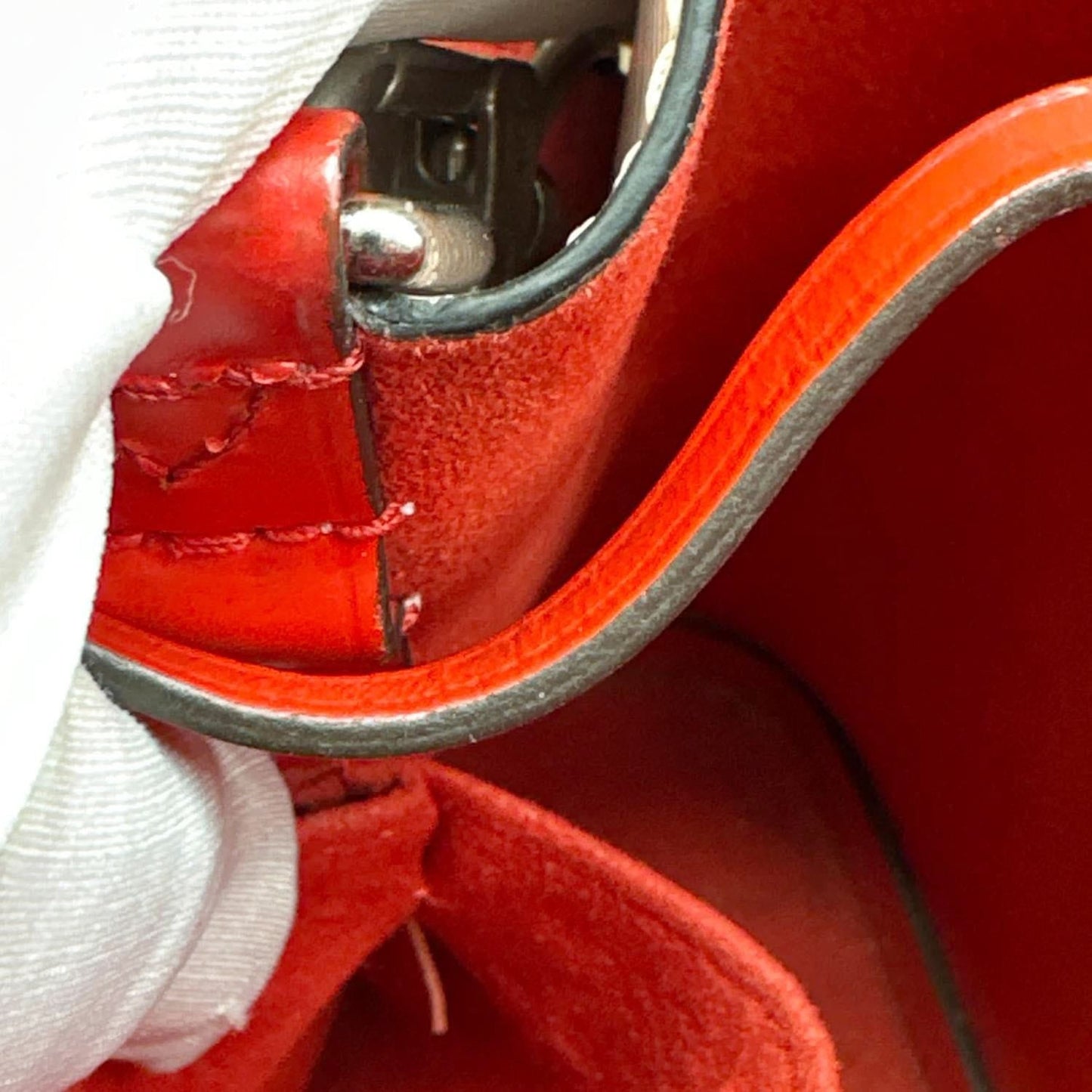 LOUIS VUITTON NeoNoe BB Epi Leather Bucket Bag Pink