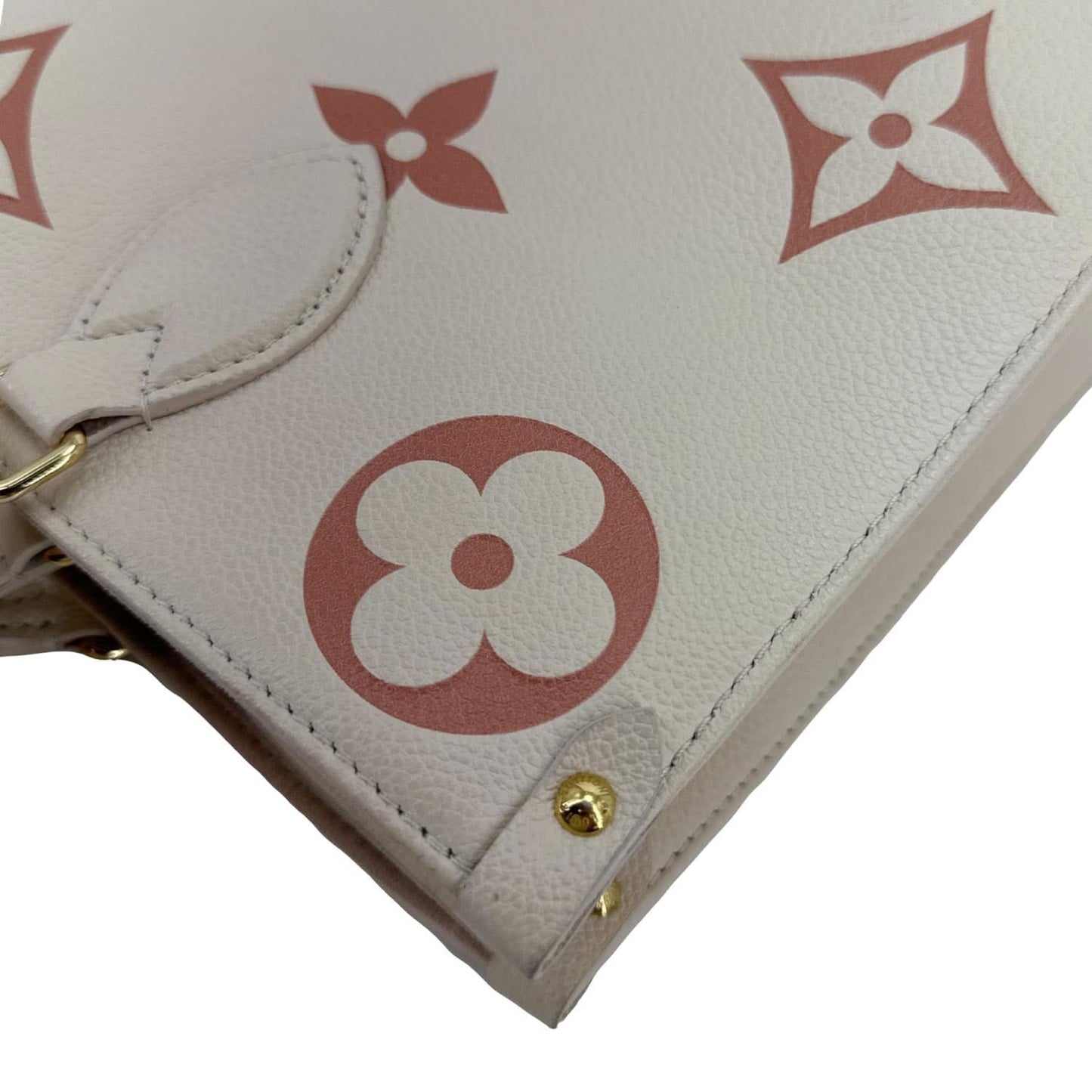 LOUIS VUITTON Onthego MM Giant Monogram Empreinte Leather Tote Bag Bicolor