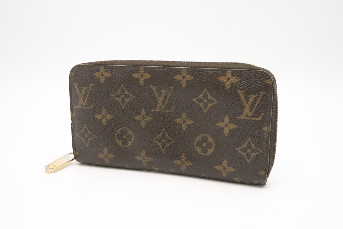 Louis Vuitton Long Zippy Wallet in Monogram Canvas