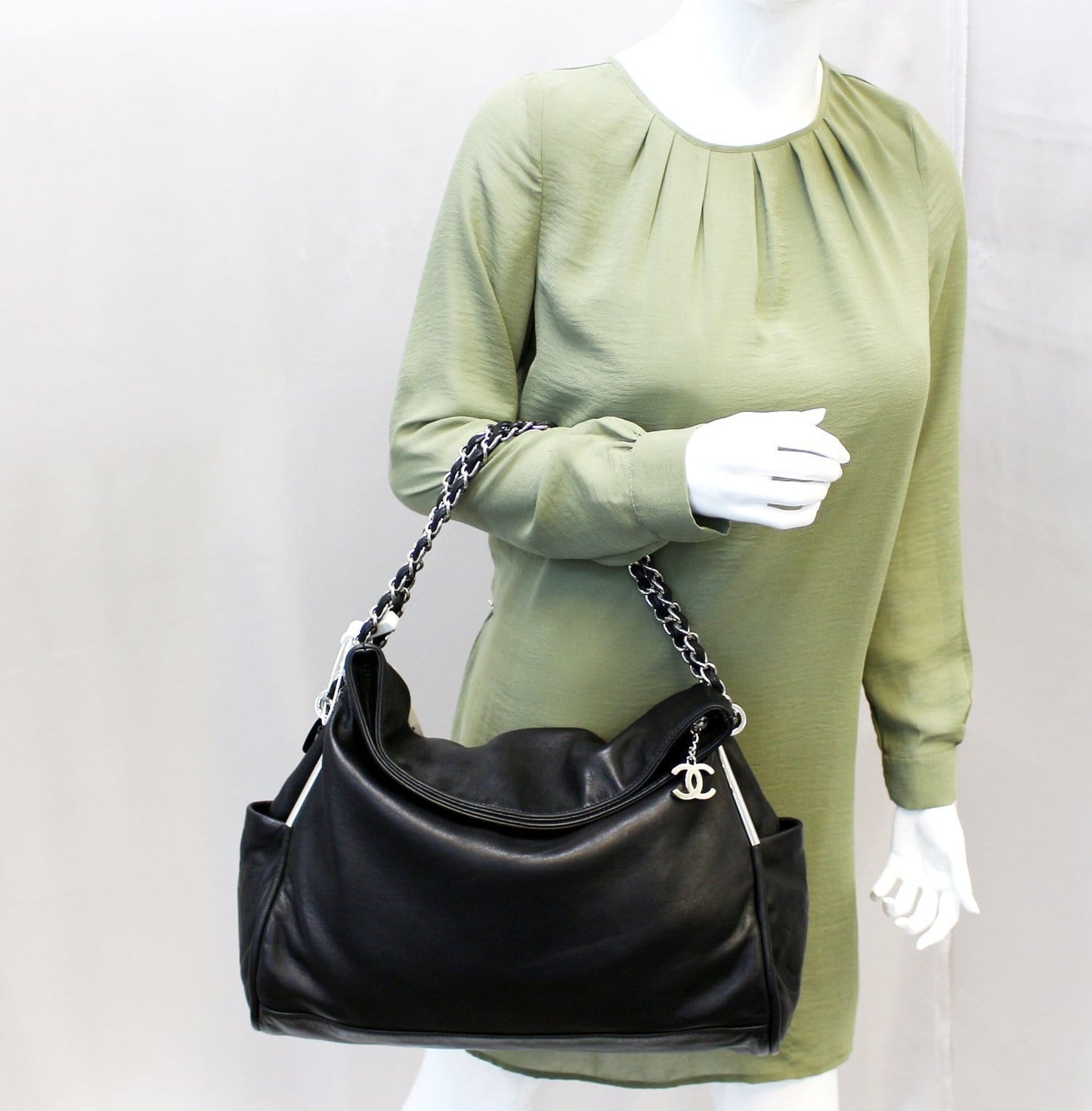 Chanel Shoulder Bag Black Lambskin Leather - CHANEL Bags