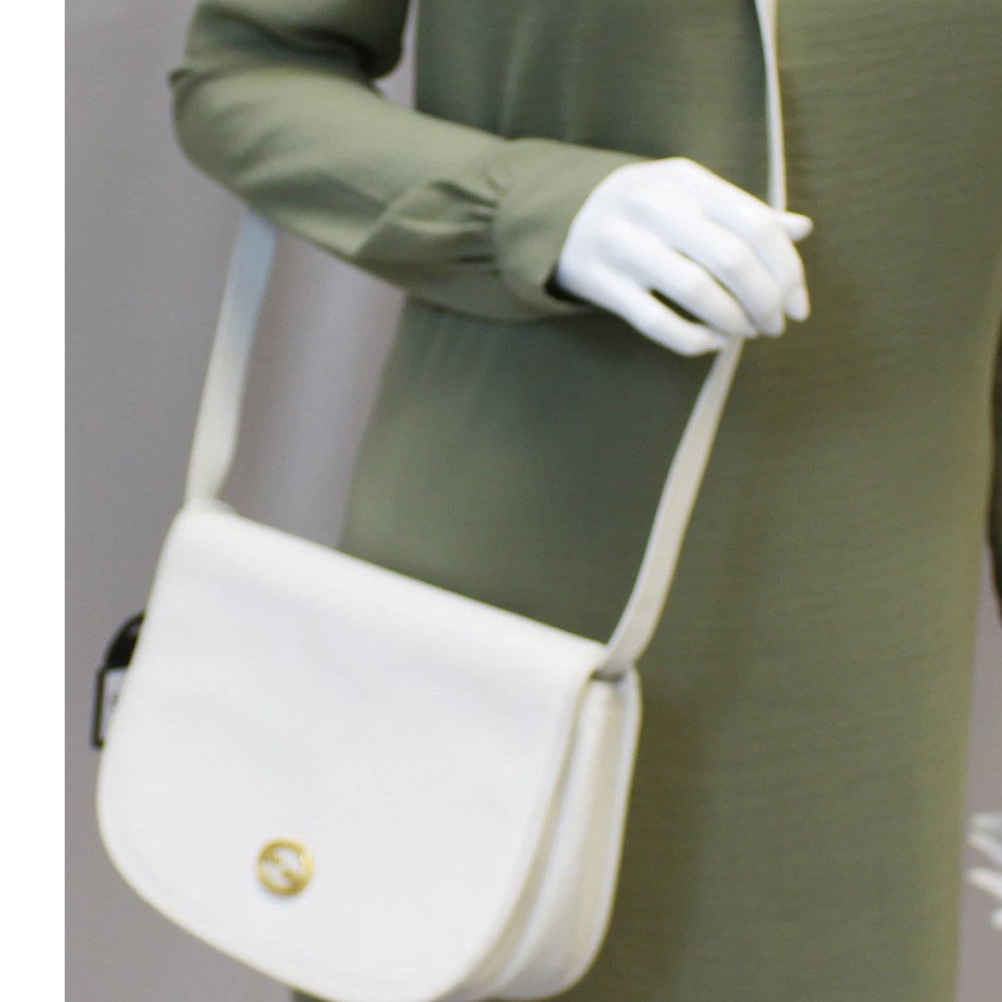 GUCCI Supreme White Flap Crossbody Bag