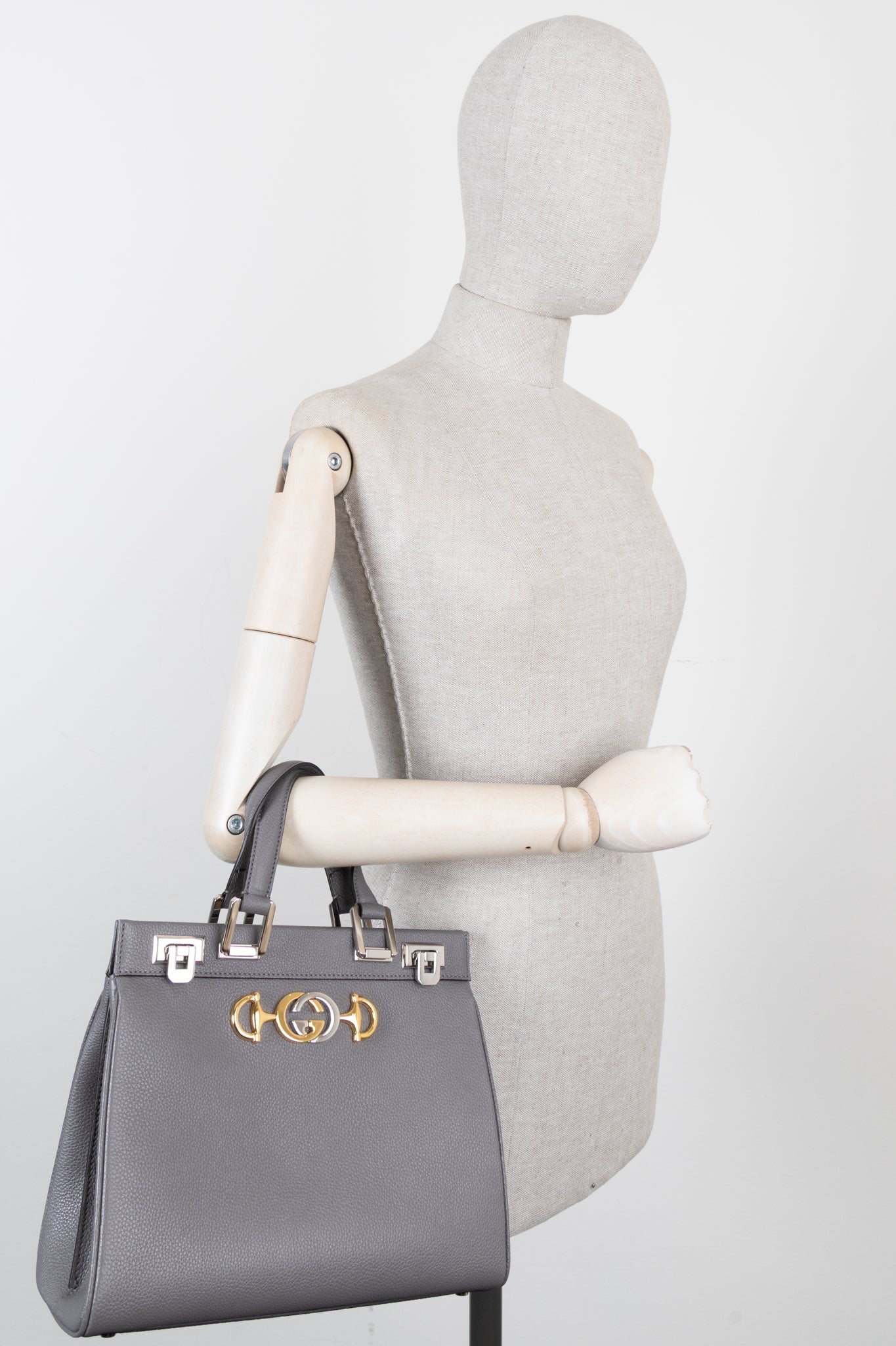 GUCCI Zumi Bag Small Grey