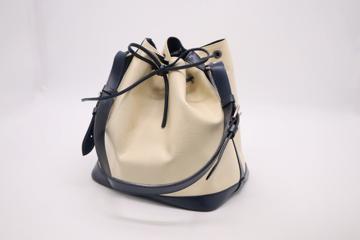Louis Vuitton Petit Noe in Cream Epi Leather