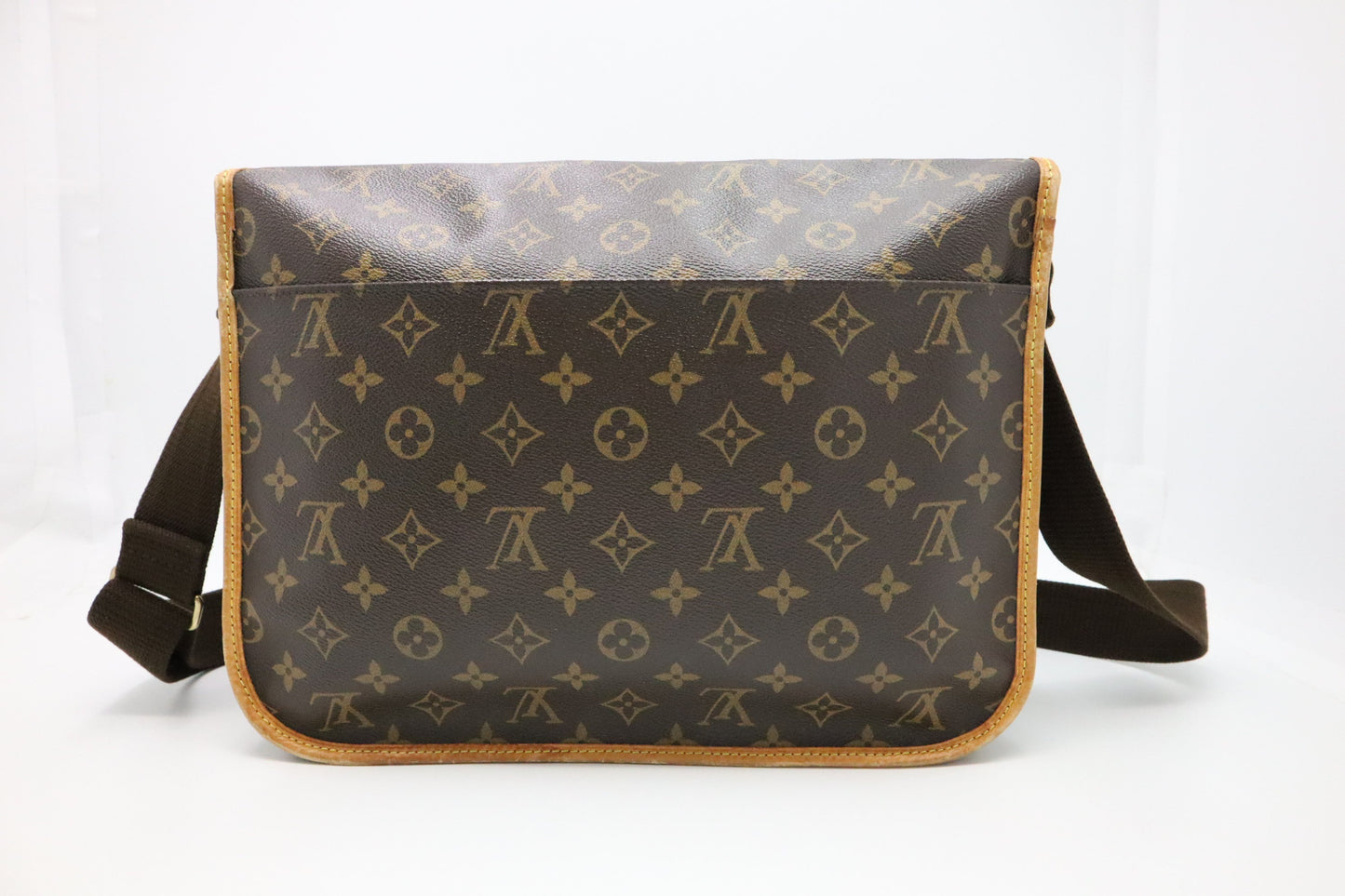 Louis Vuitton Bosphore GM Messenger Bag in Monogram Canvas