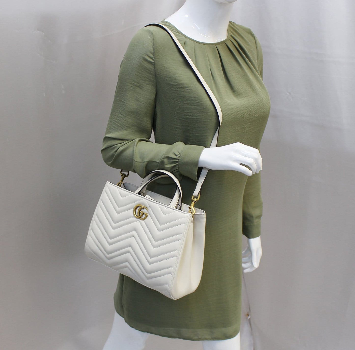 GUCCI GG Marmont small Matelass? Top Handle White Tote Bag 448054