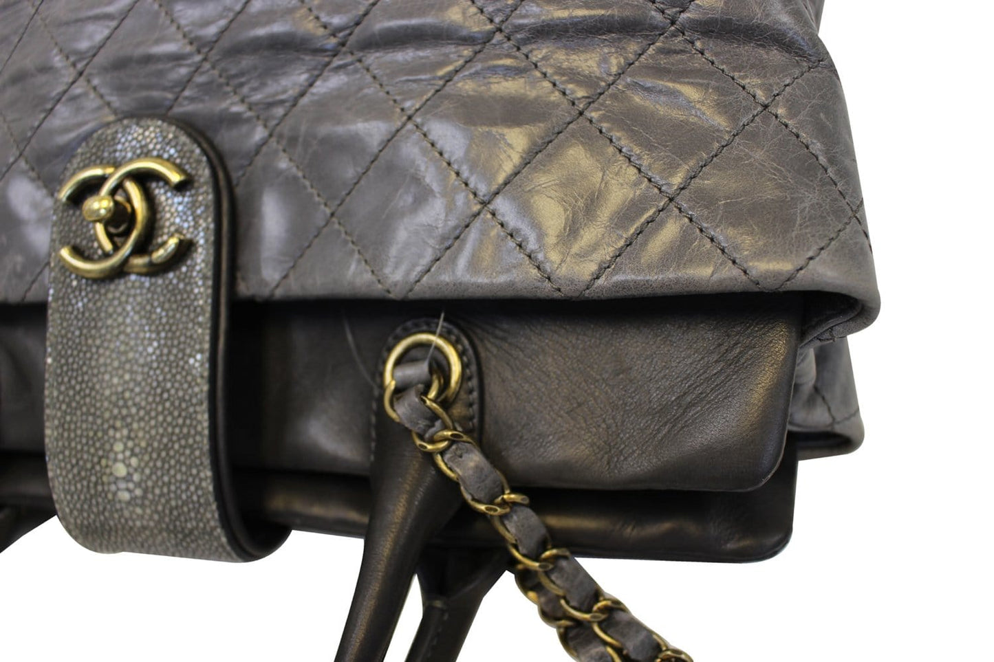 CHANEL Grey Quilted Calfskin Leather Stingray Bindi CC Shopper Tote Bag