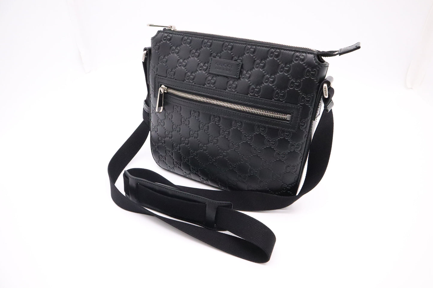 Gucci Crossbody in Black Guccissima Leather
