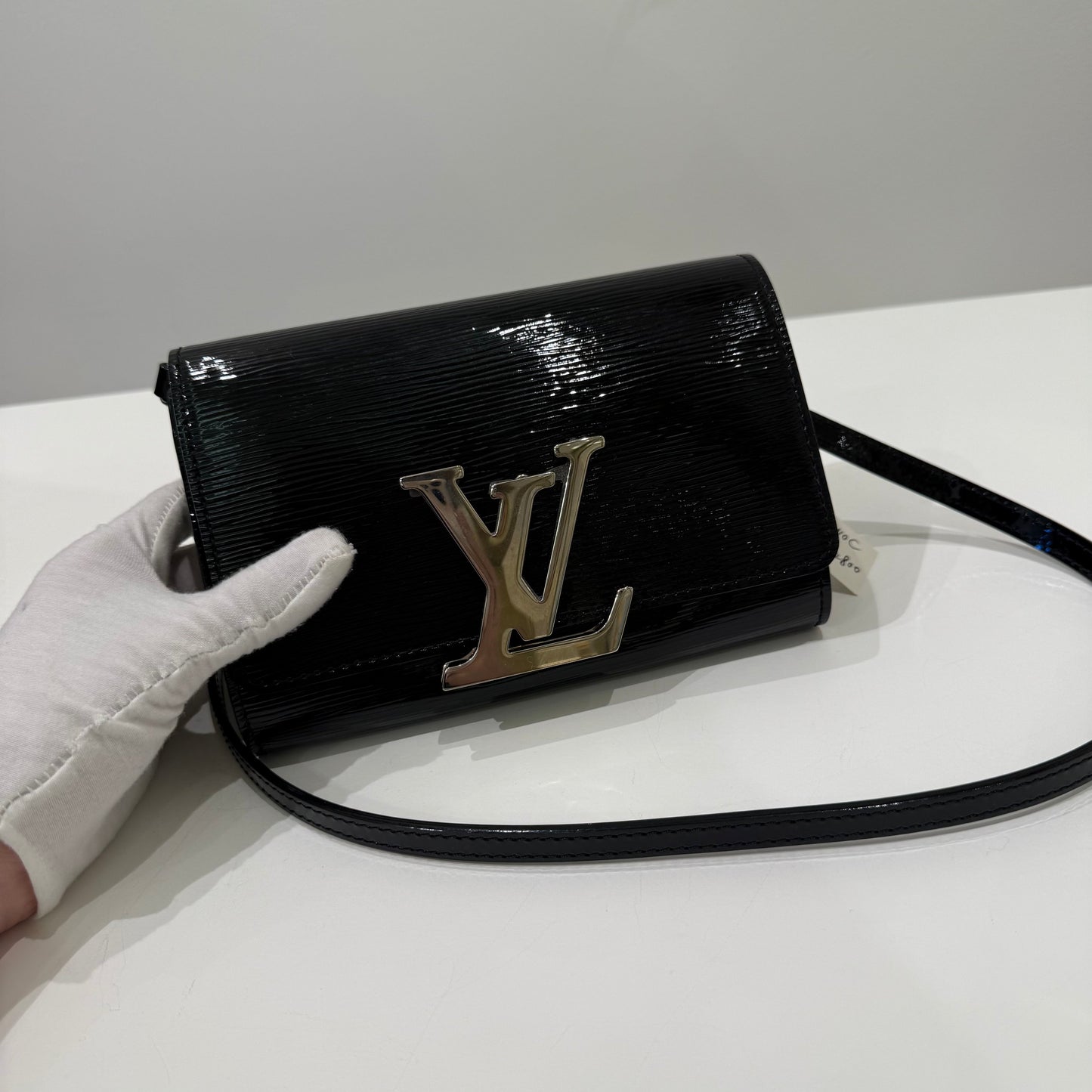 LV Black Epi Patent Leather Portable Bag