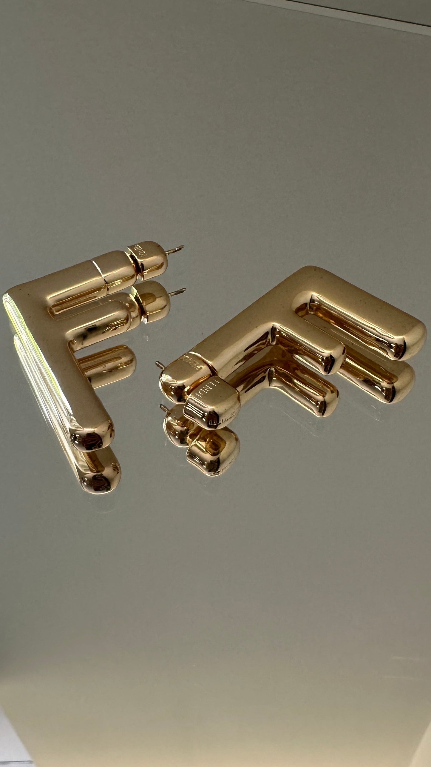 FENDI F Earrings Gold