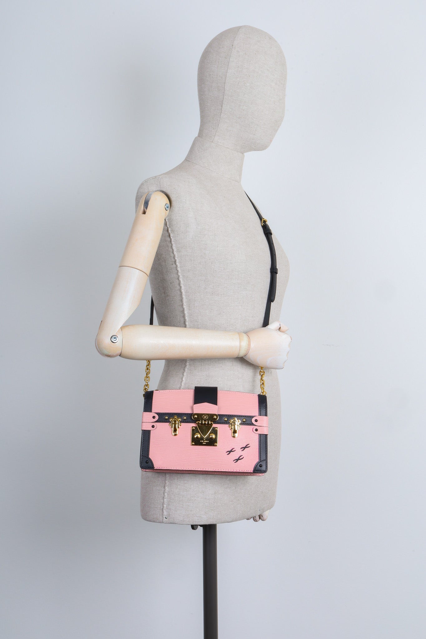 LOUIS VUITTON Trunk Clutch Epi Pink