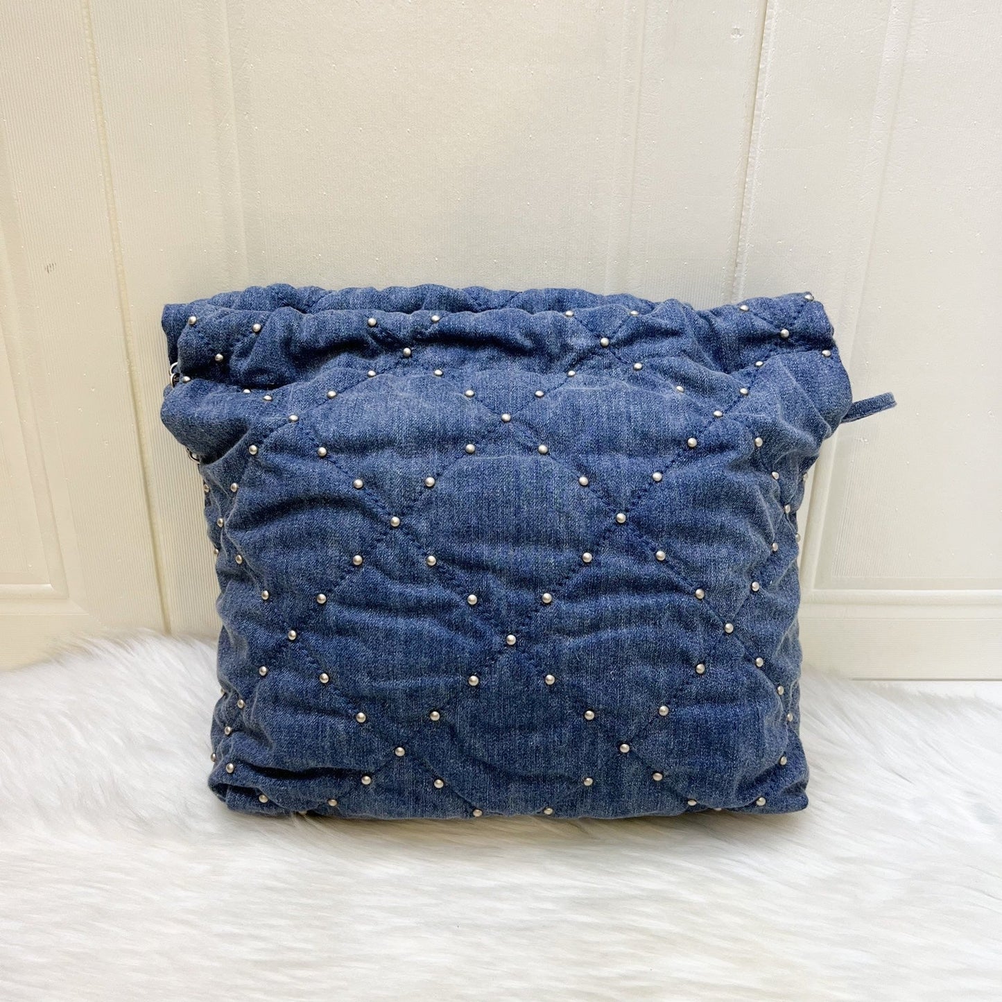 Chanel 22 Small Hobo Bag in 24S Studded Washed and SHW (Model: AS3260)