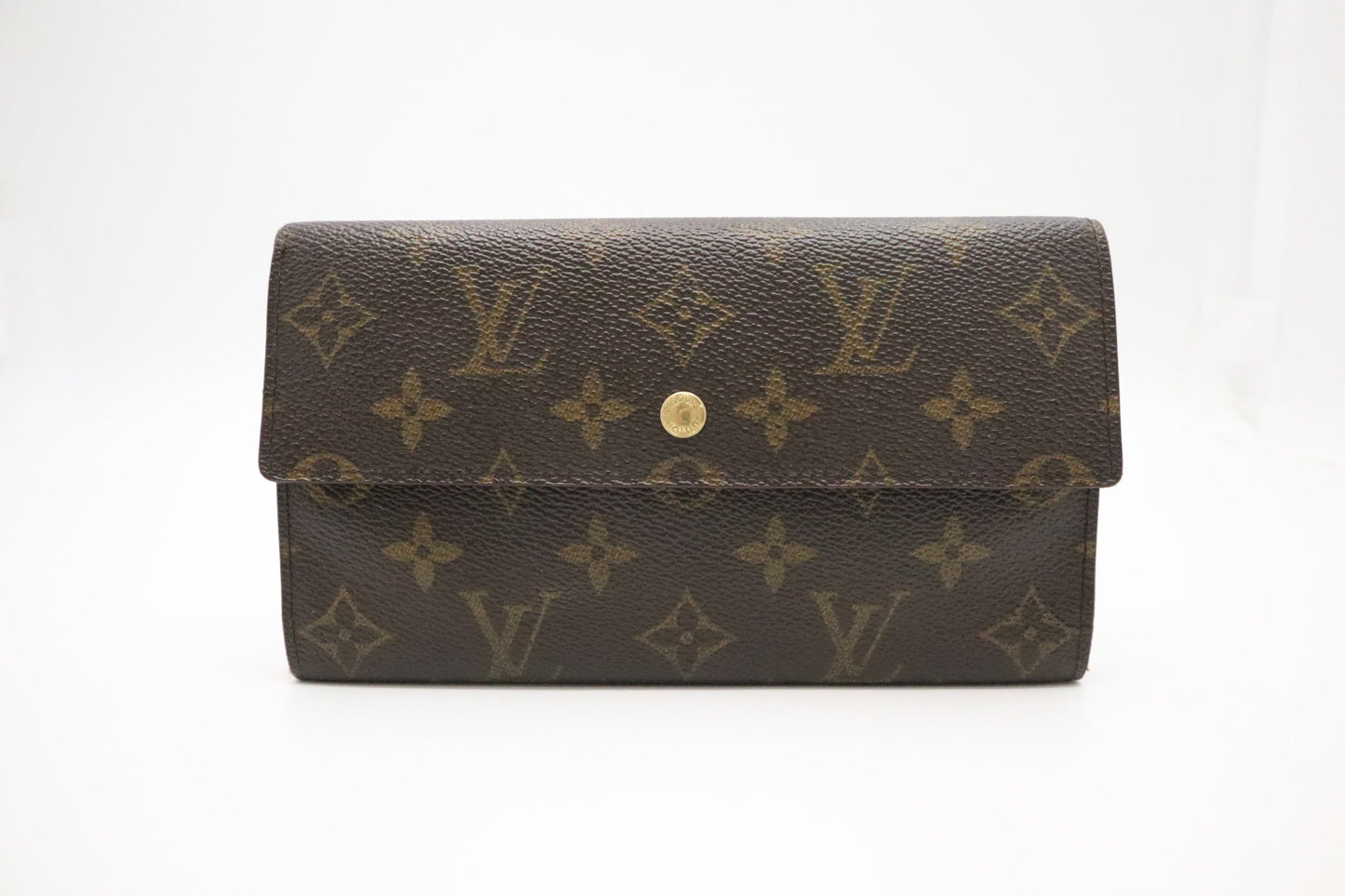Louis Vuitton International Wallet in Monogram Canvas