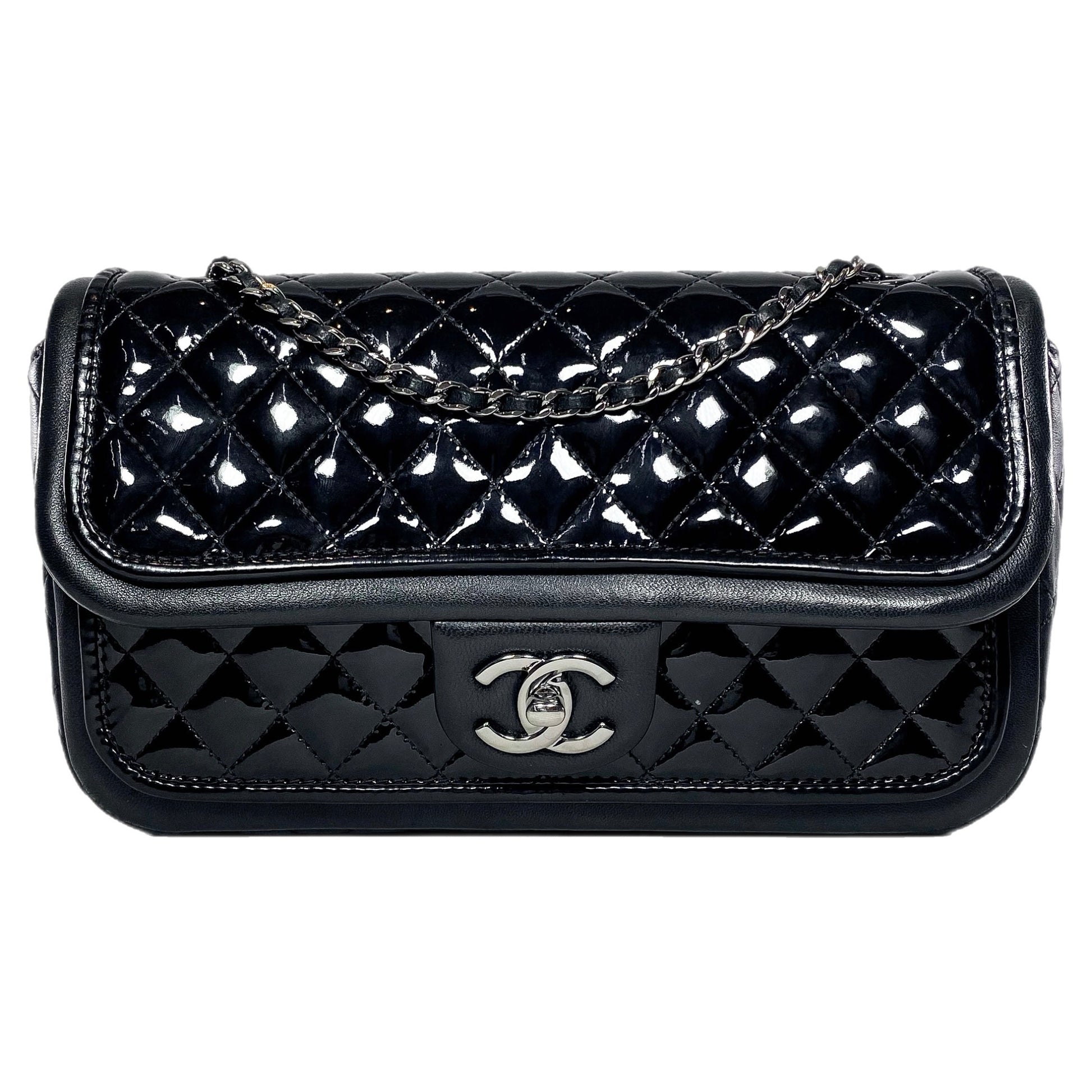Chanel Twist Shoulder Bag - Ewore Bags