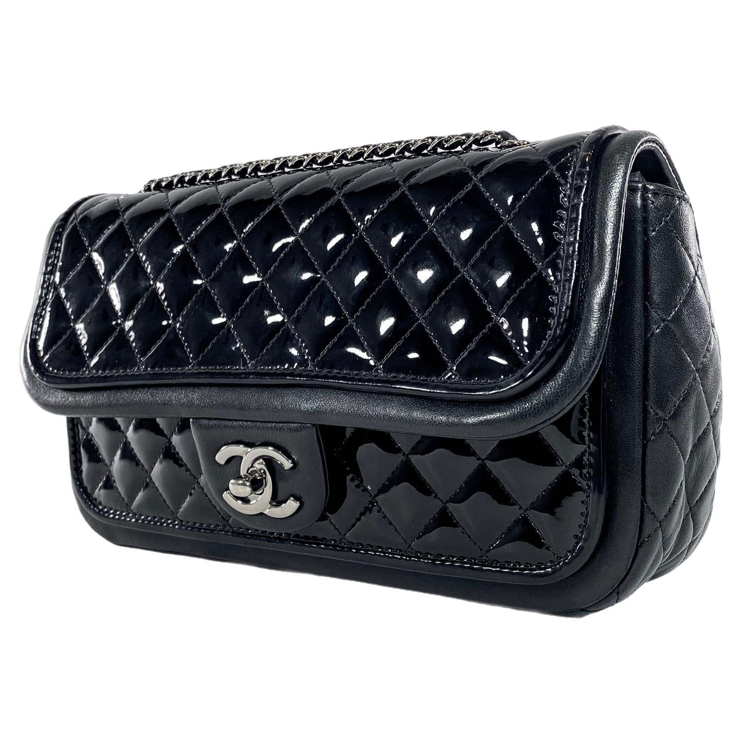 Chanel Twist Shoulder Bag - Ewore Bags