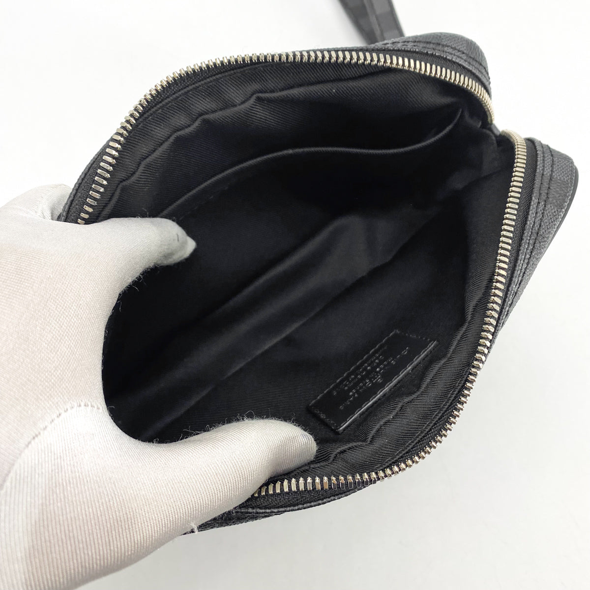 Louis Vuitton Pochette Volga Damier Graphite
