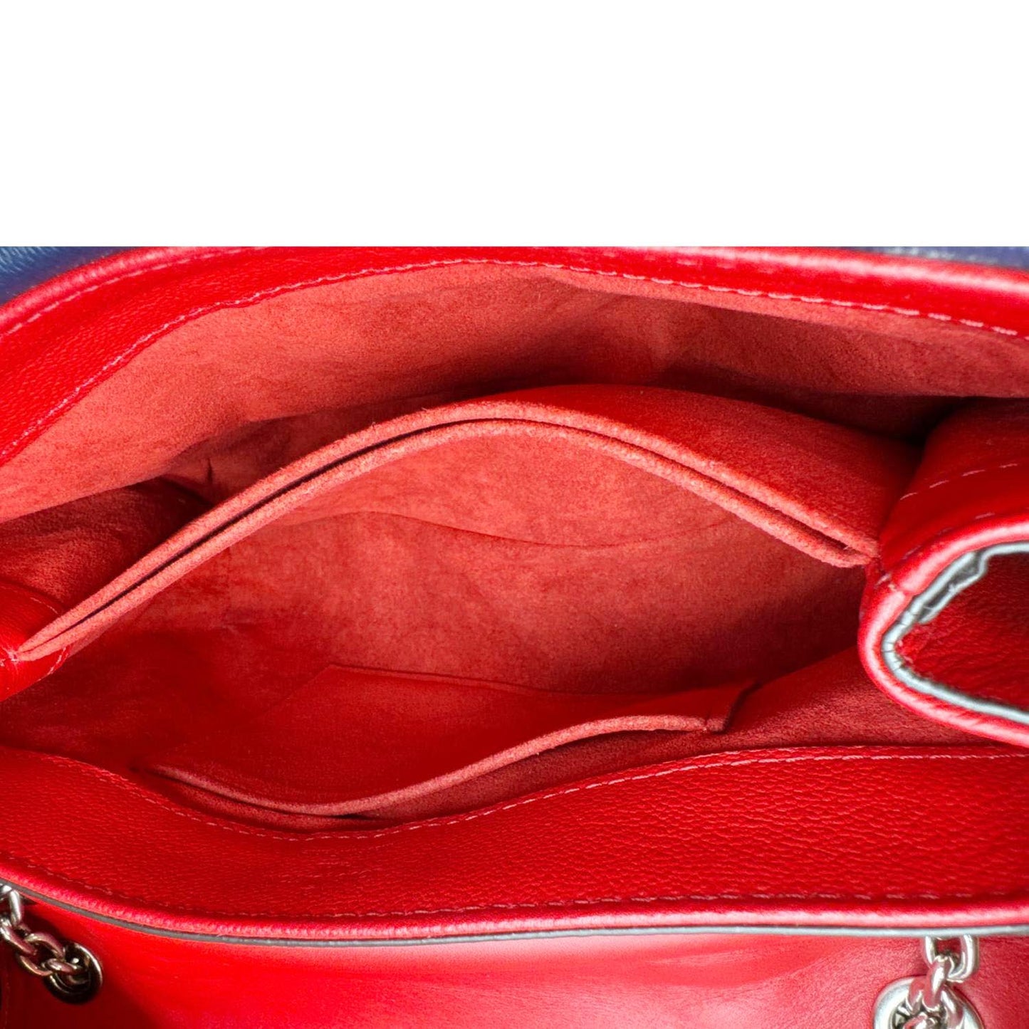 LOUIS VUITTON Very Chain Cuir Plume Ecume Leather Shoulder Bag Red