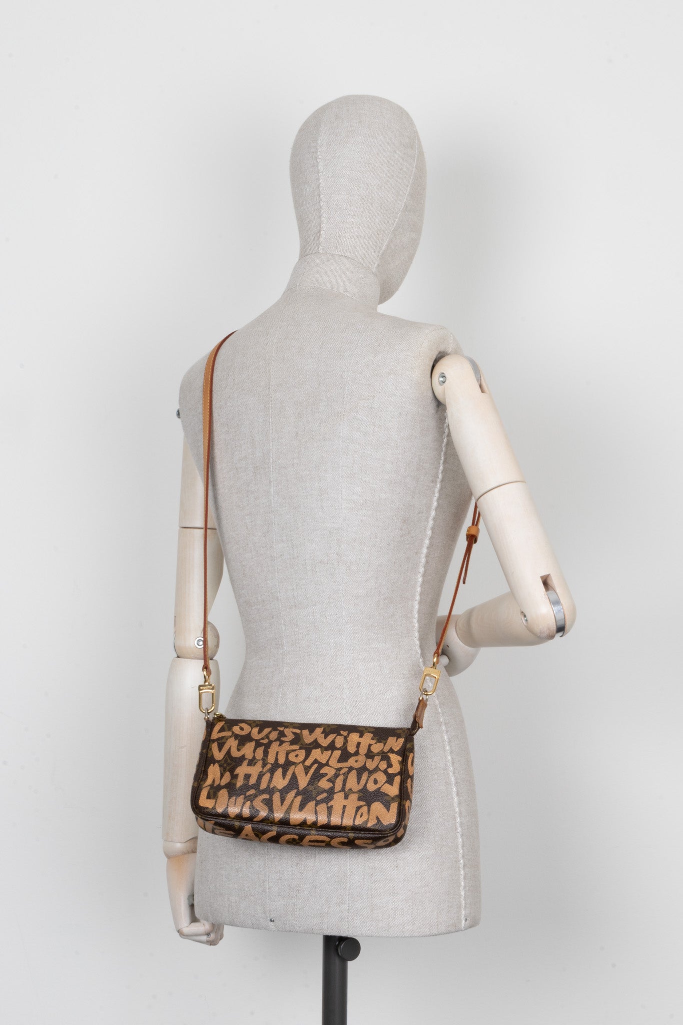 LOUIS VUITTON X Stephen Spro Pochette Accessoires