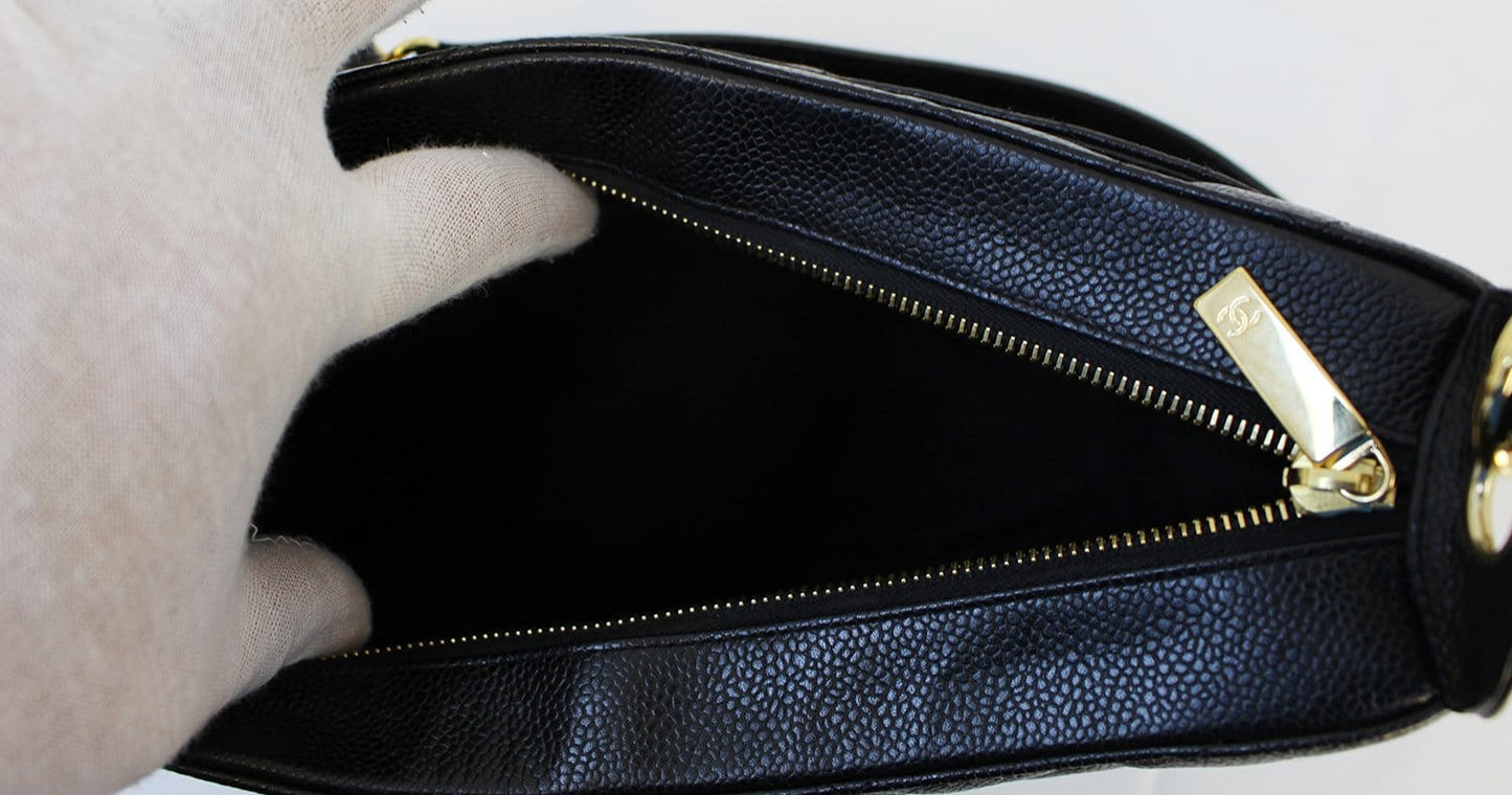Chanel Shoulder Bag - CHANEL Sac Divers Caviar Large Handbag