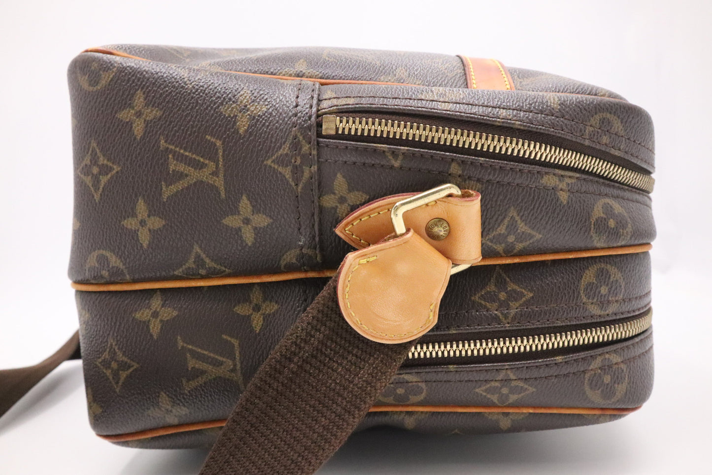 Louis Vuitton Reporter GM in Monogram Canvas