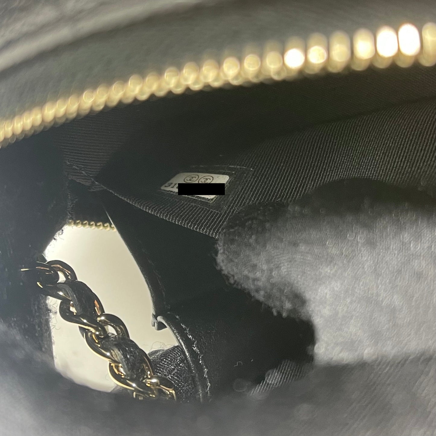 Chanel 22C Top Handle Round Vanity Black With Chain Caviar L