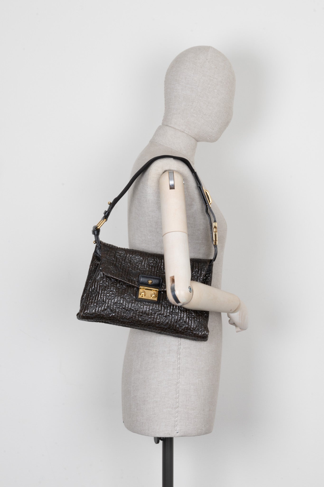 LOUIS VUITTON Motard Pochette Bag Metalassé Brown