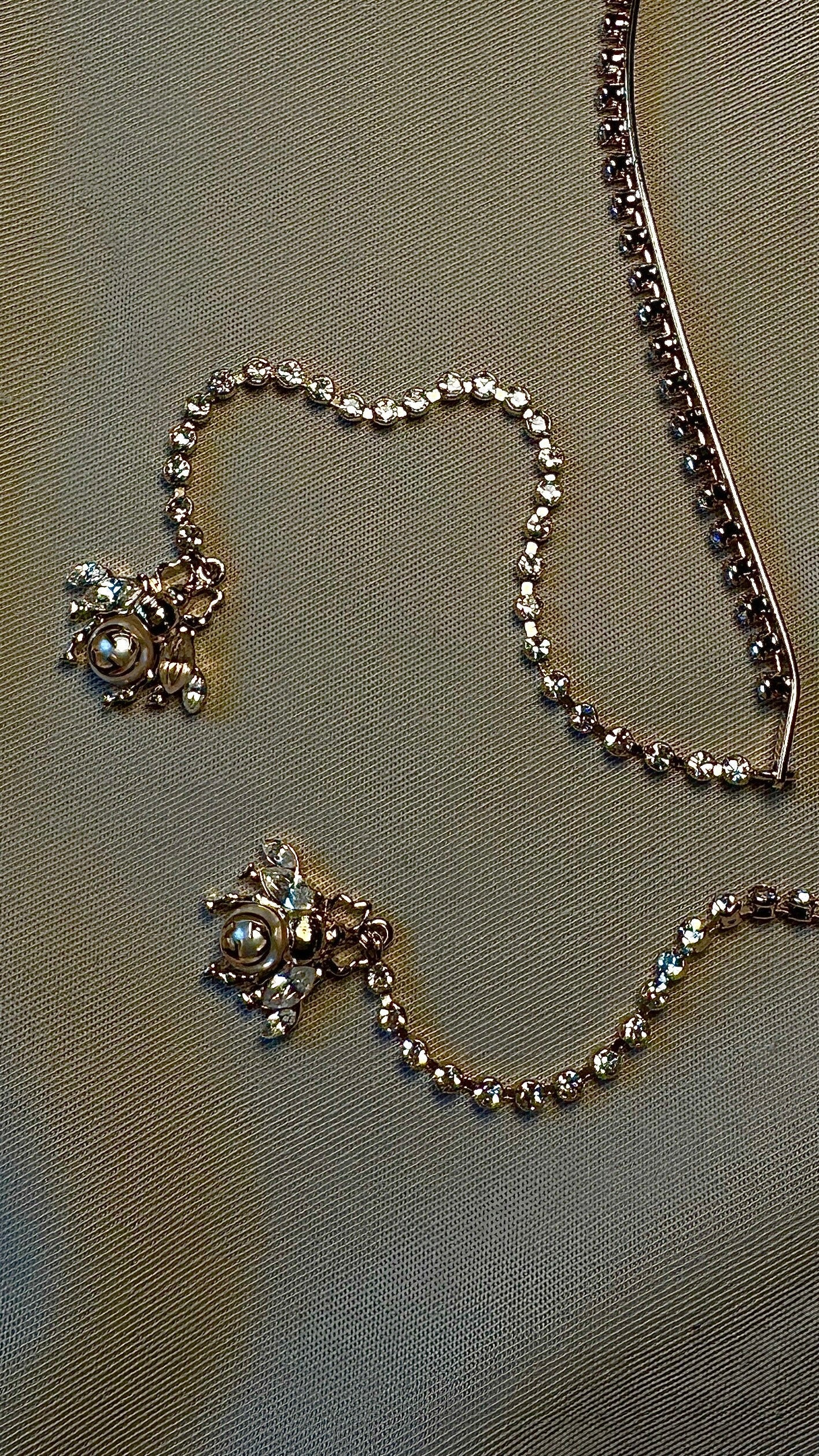 GUCCI GG Interlocking Bee Hairband Gold Crystal