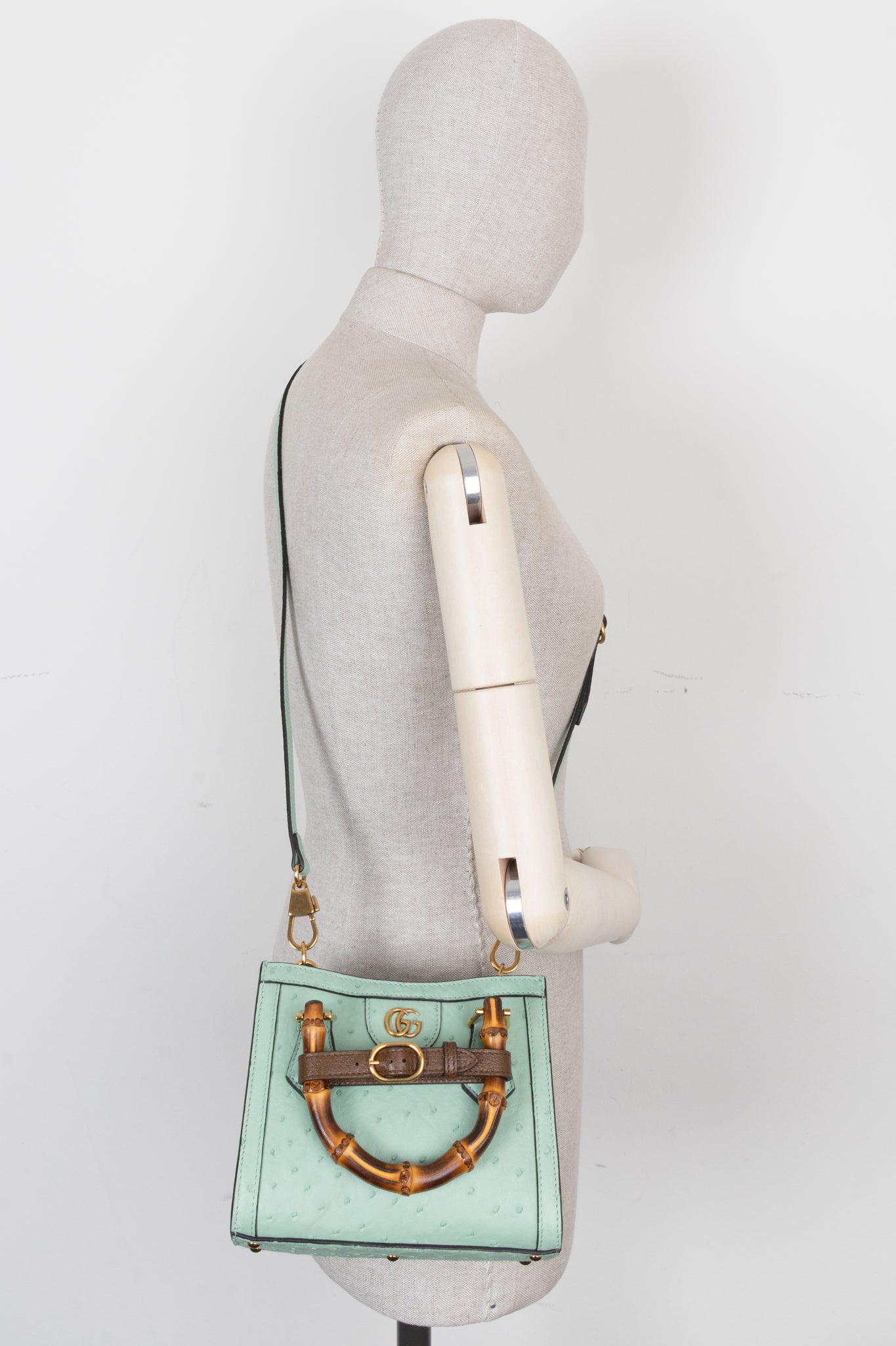 GUCCI Diana Mini Tote Bag Ostrich Turquoise