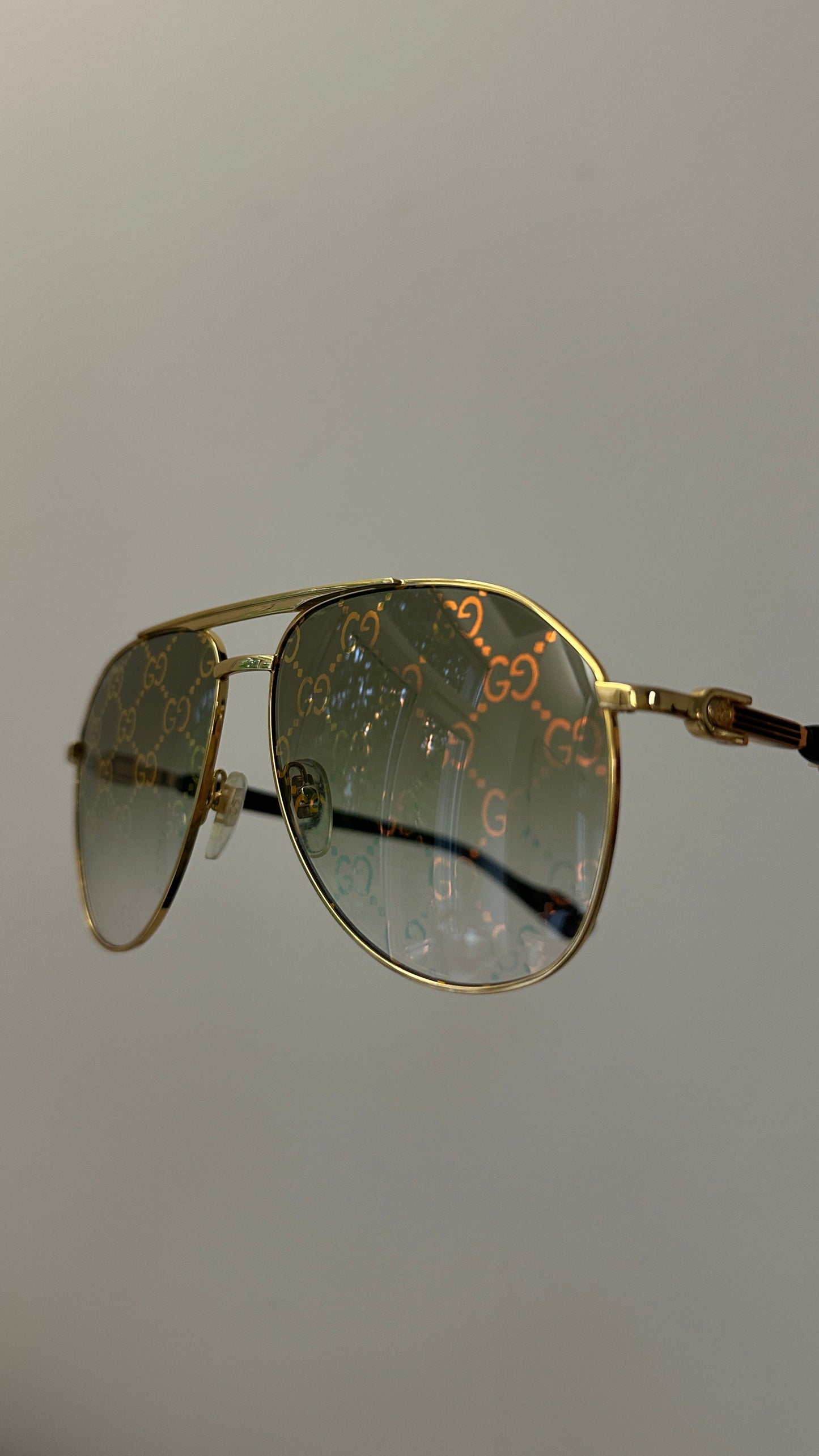 GUCCI Logo Aviator Sunglasses Gold GG1220S
