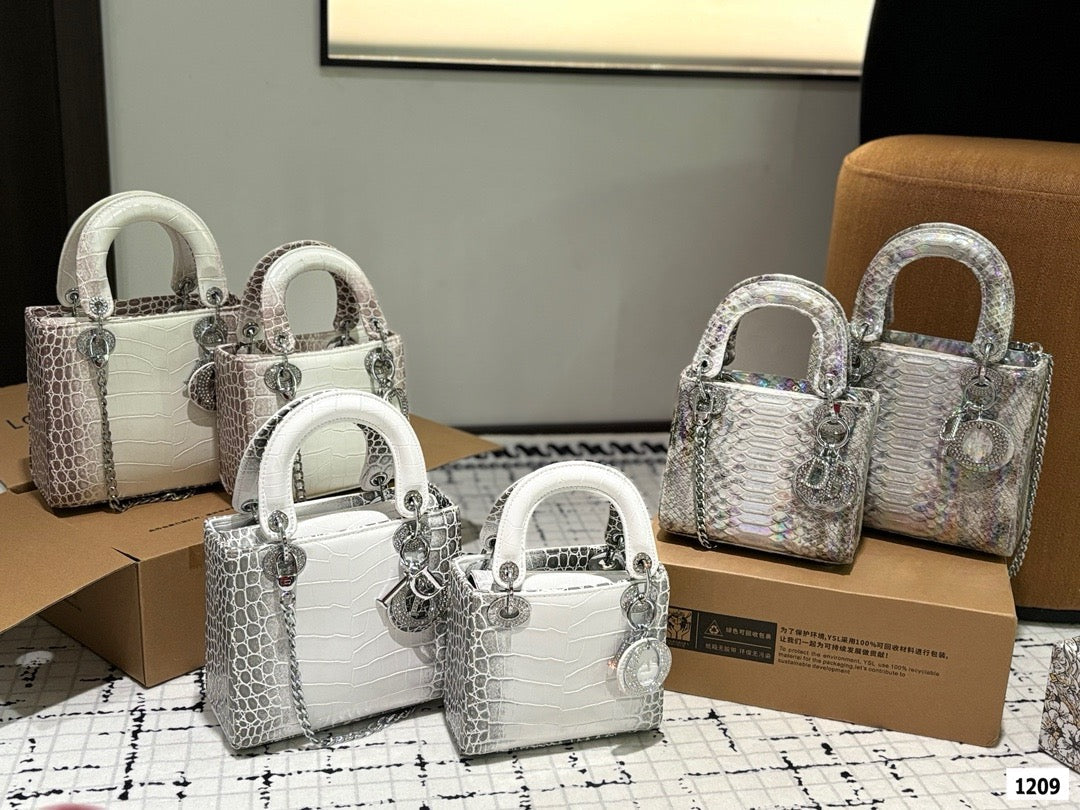 Dior Lady Dior Mini Crossbody