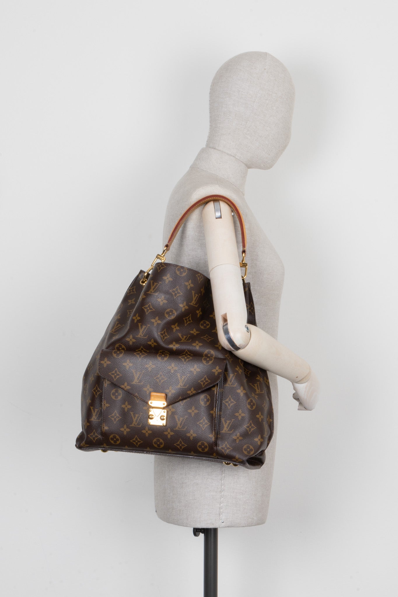 LOUIS VUITTON Metis Hobo Bag MNG Canvas