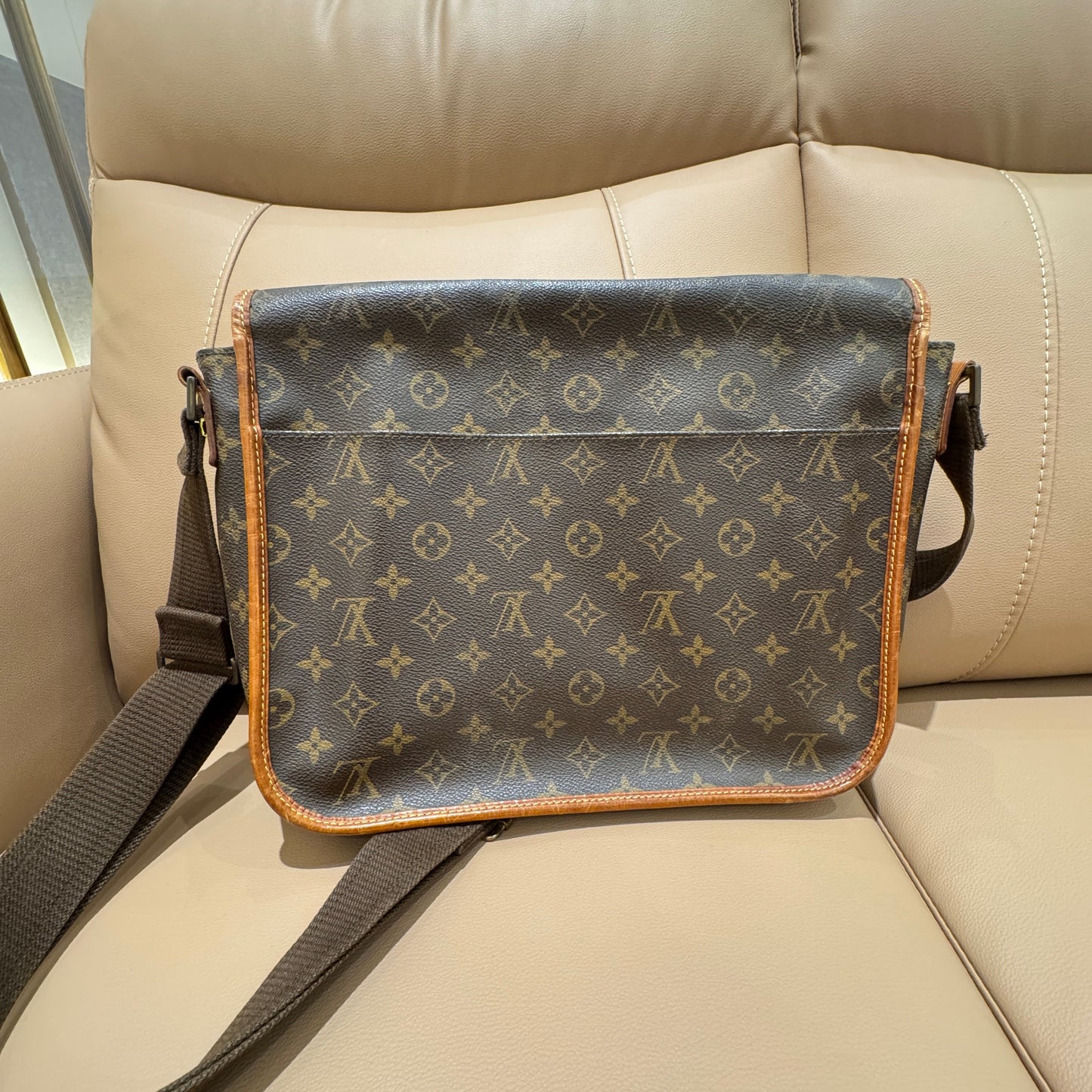 LV Monogram Flap Messenger Bag Large Size