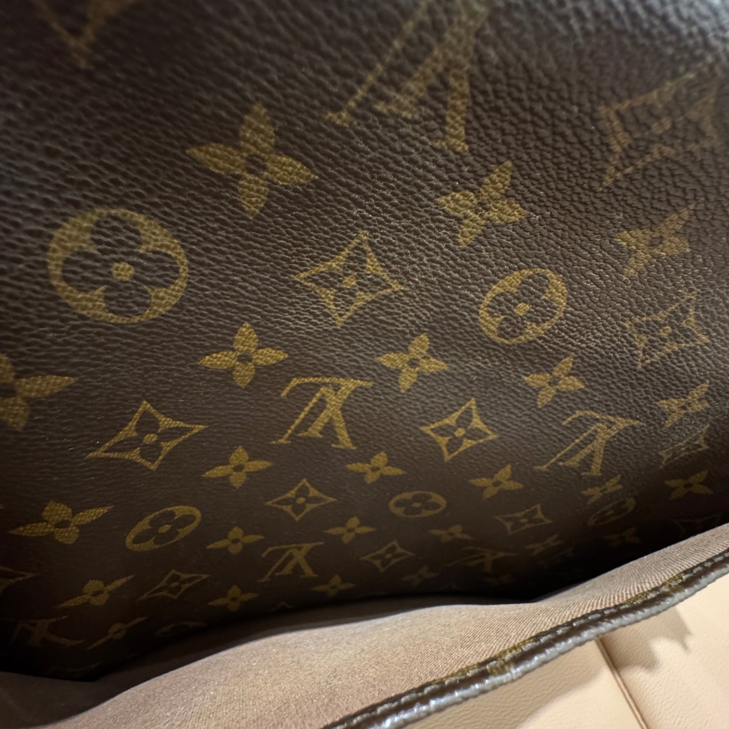 LV Monogram Flap Messenger Bag Large Size