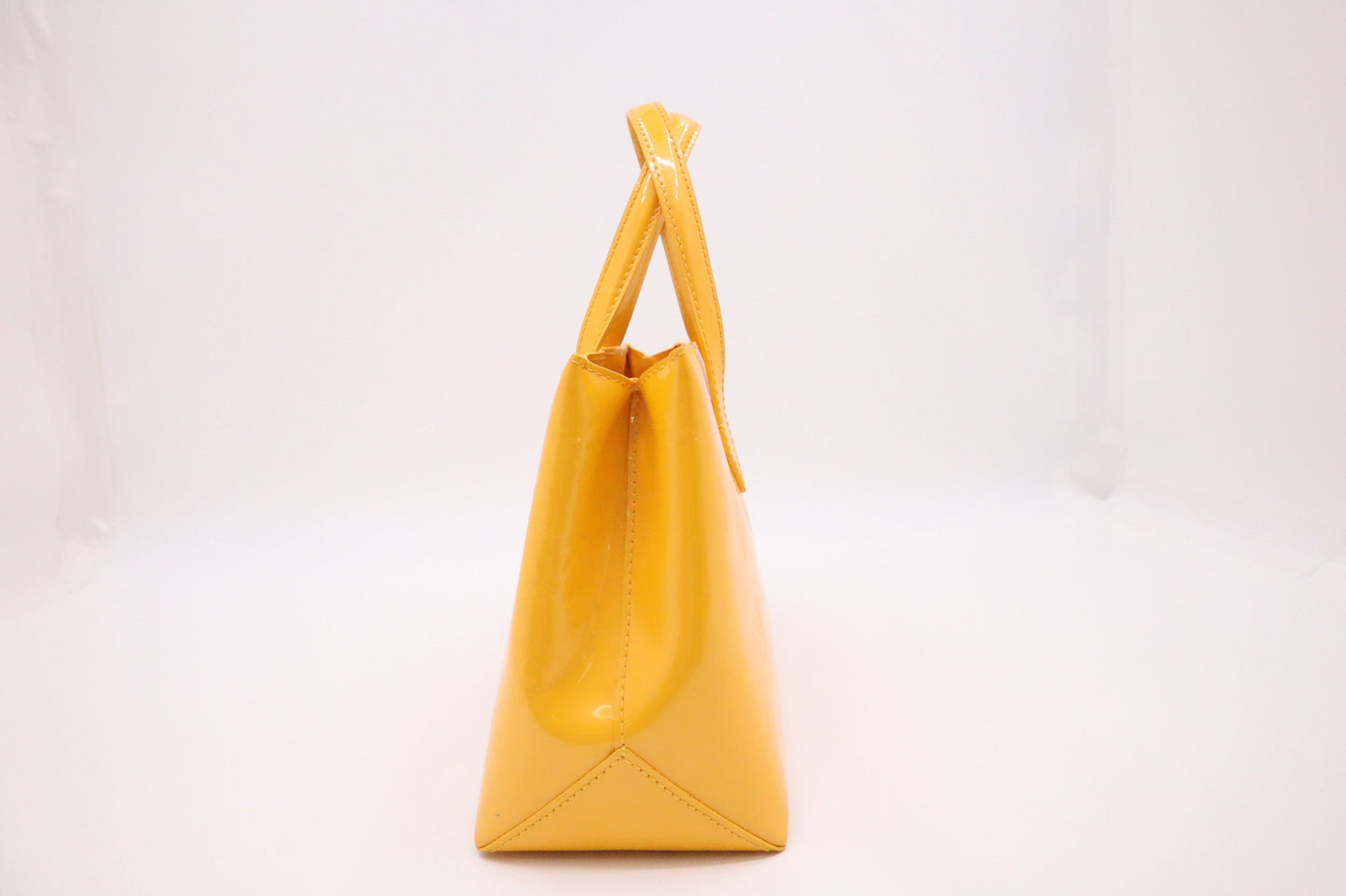 Louis Vuitton Wilshire PM in Yellow Vernis Leather