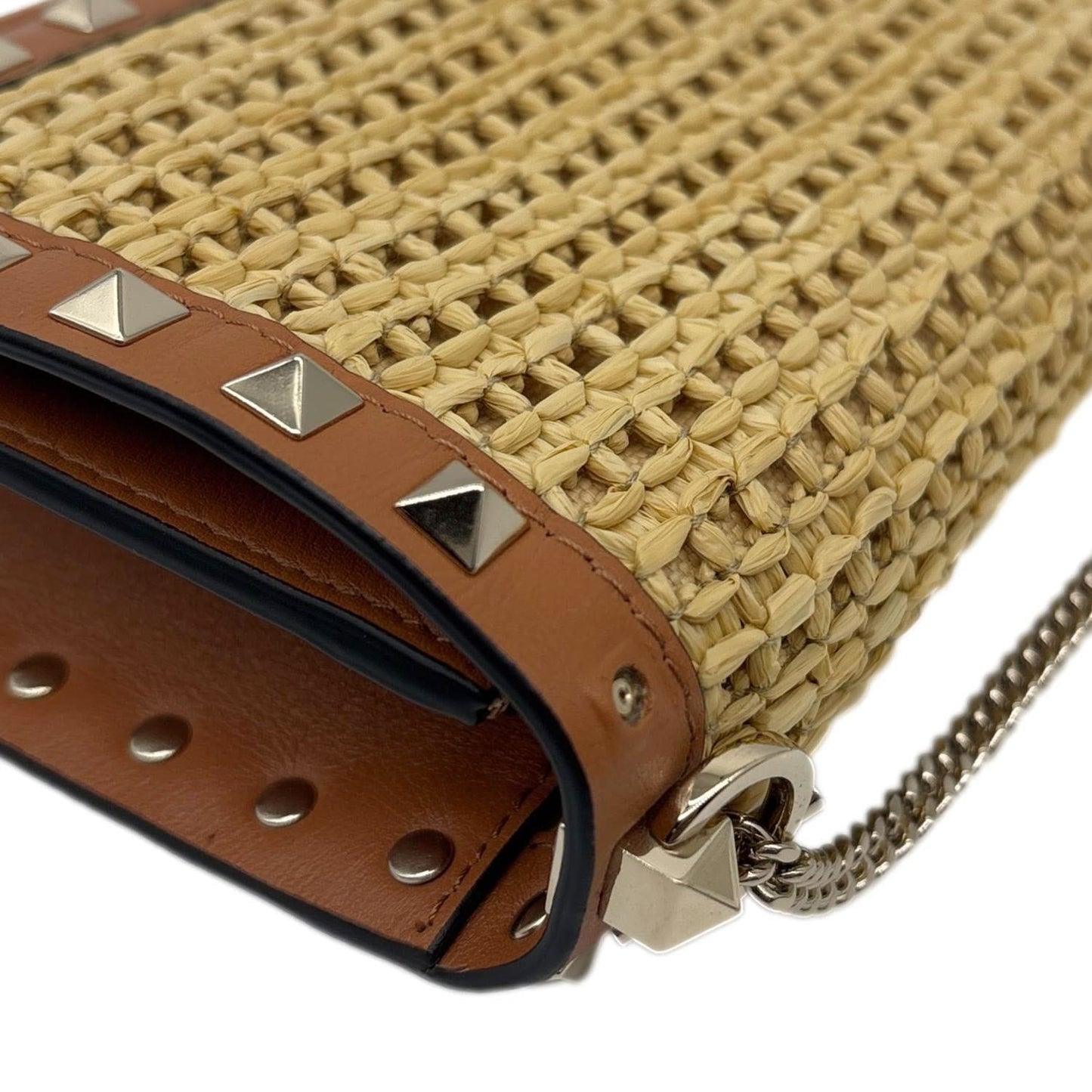 VALENTINO Garavani Rockstud Raffia Wallet On Chain Crossbody Bag Tan