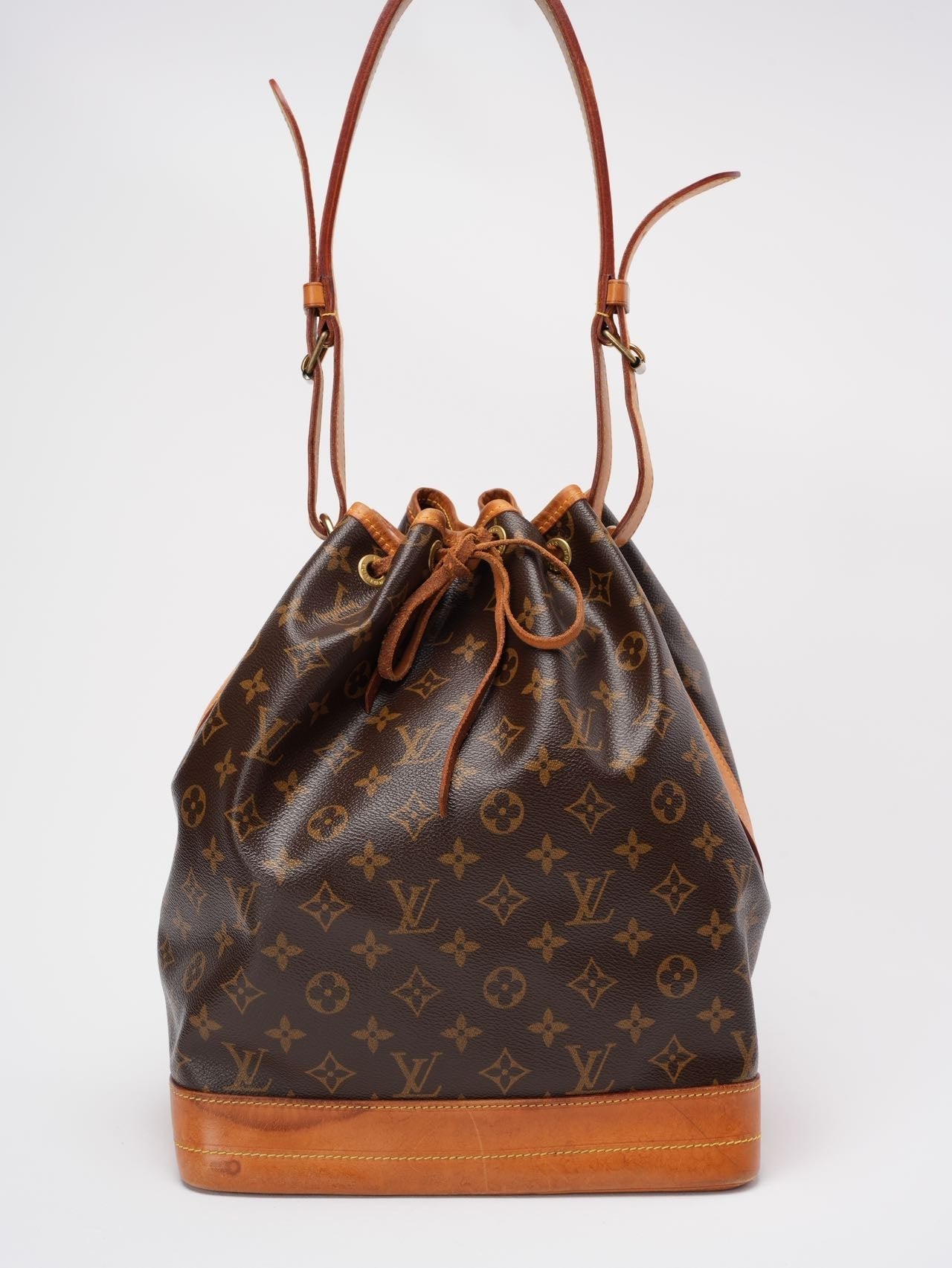 Louis Vuitton Noe Grand Bucket Bag 2006