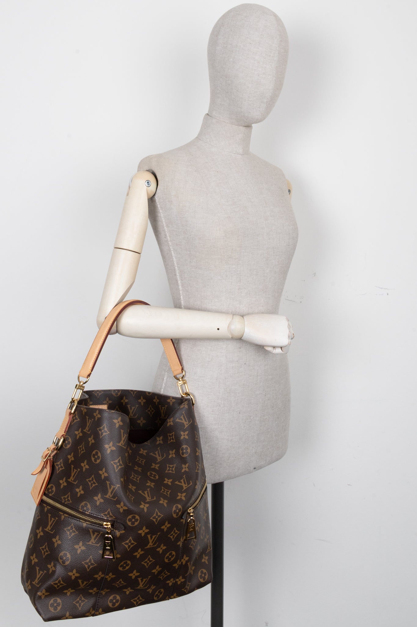 LOUIS VUITTON Melie Bag Mng