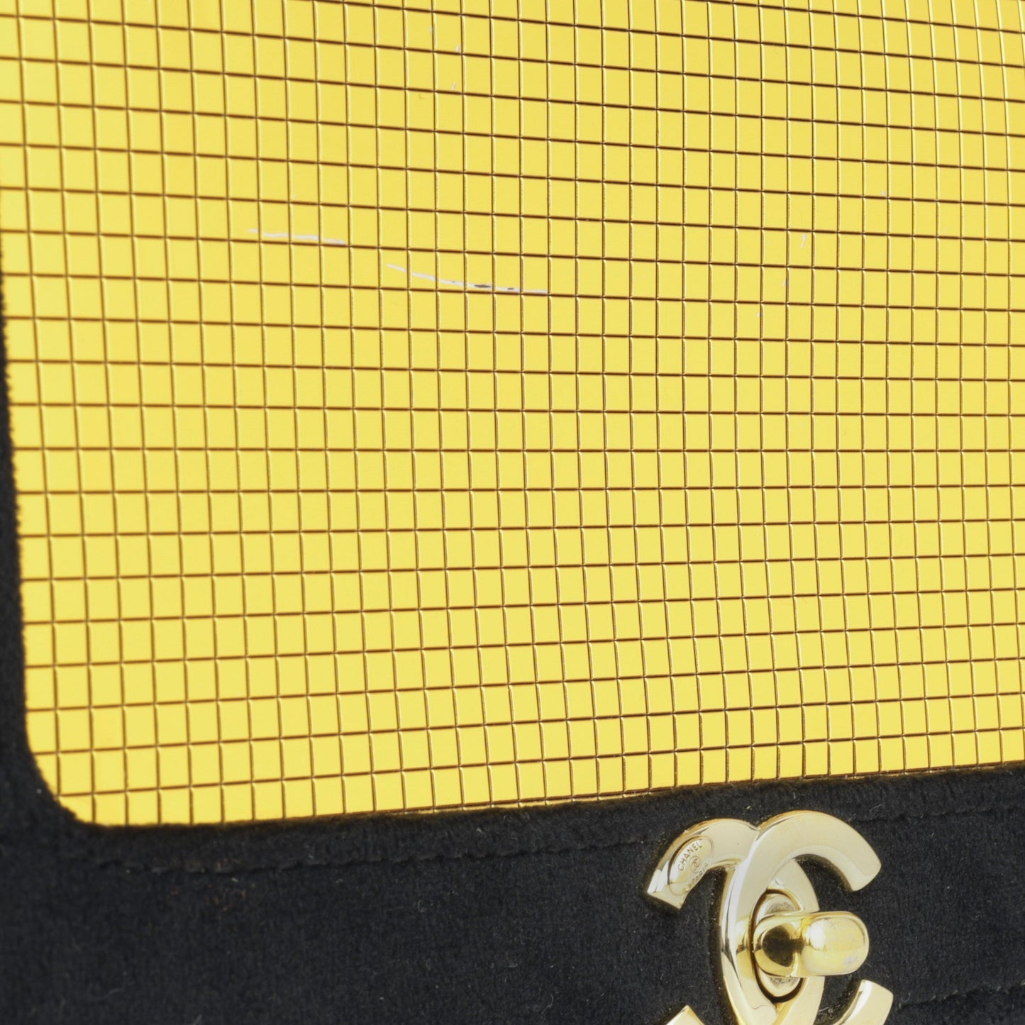Chanel Seasonal Wallet on Chain