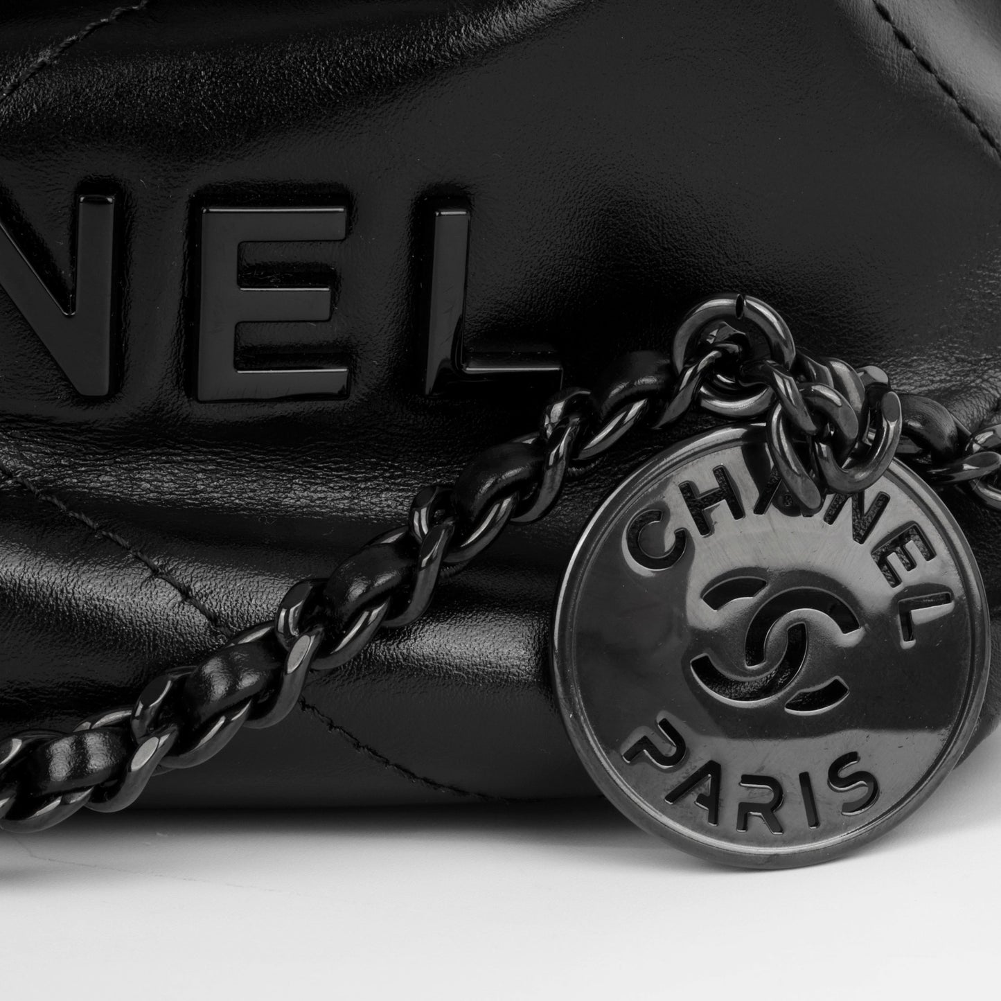 Chanel 22 Mini Handbag - So Black