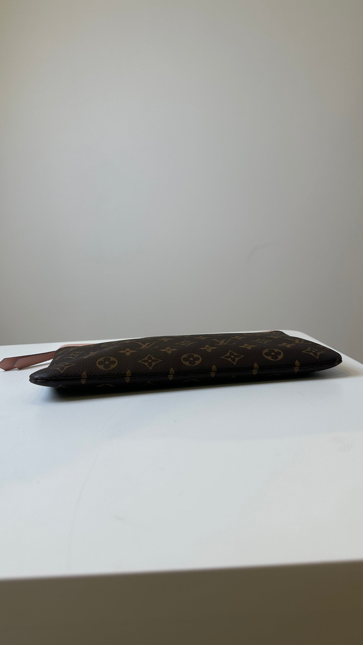 TIKTOK FOLLOWER PRICE - LV Monogram Sakura Pink Daily Handle bag